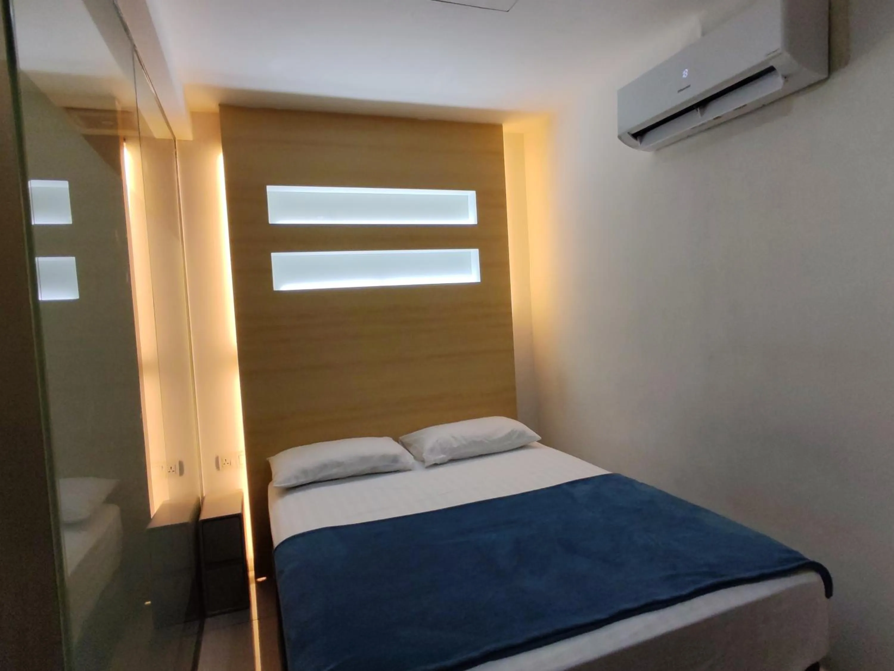 Bed in Dolphin Hotel