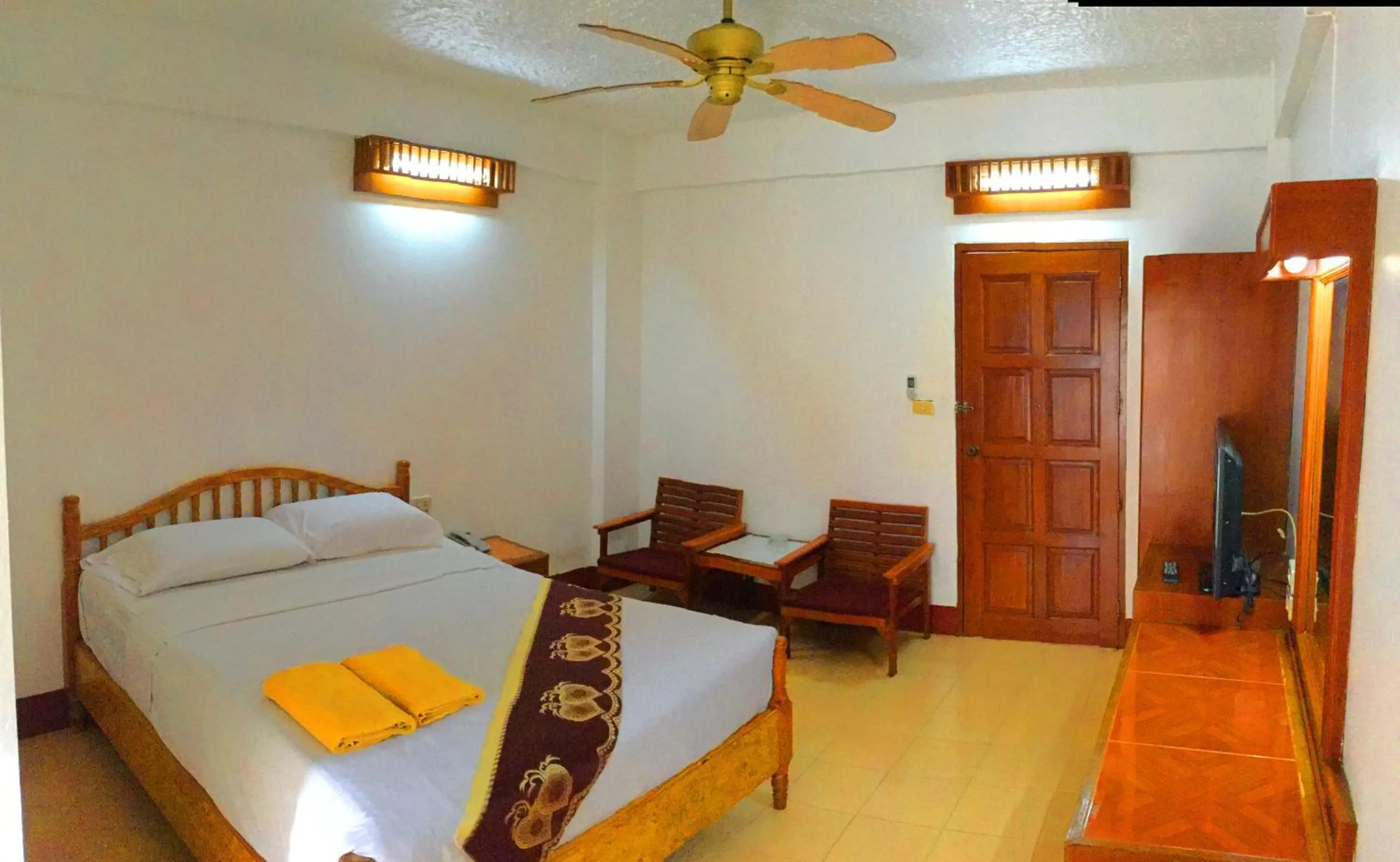 Photo of the whole room, Bed in Bliss Mansion