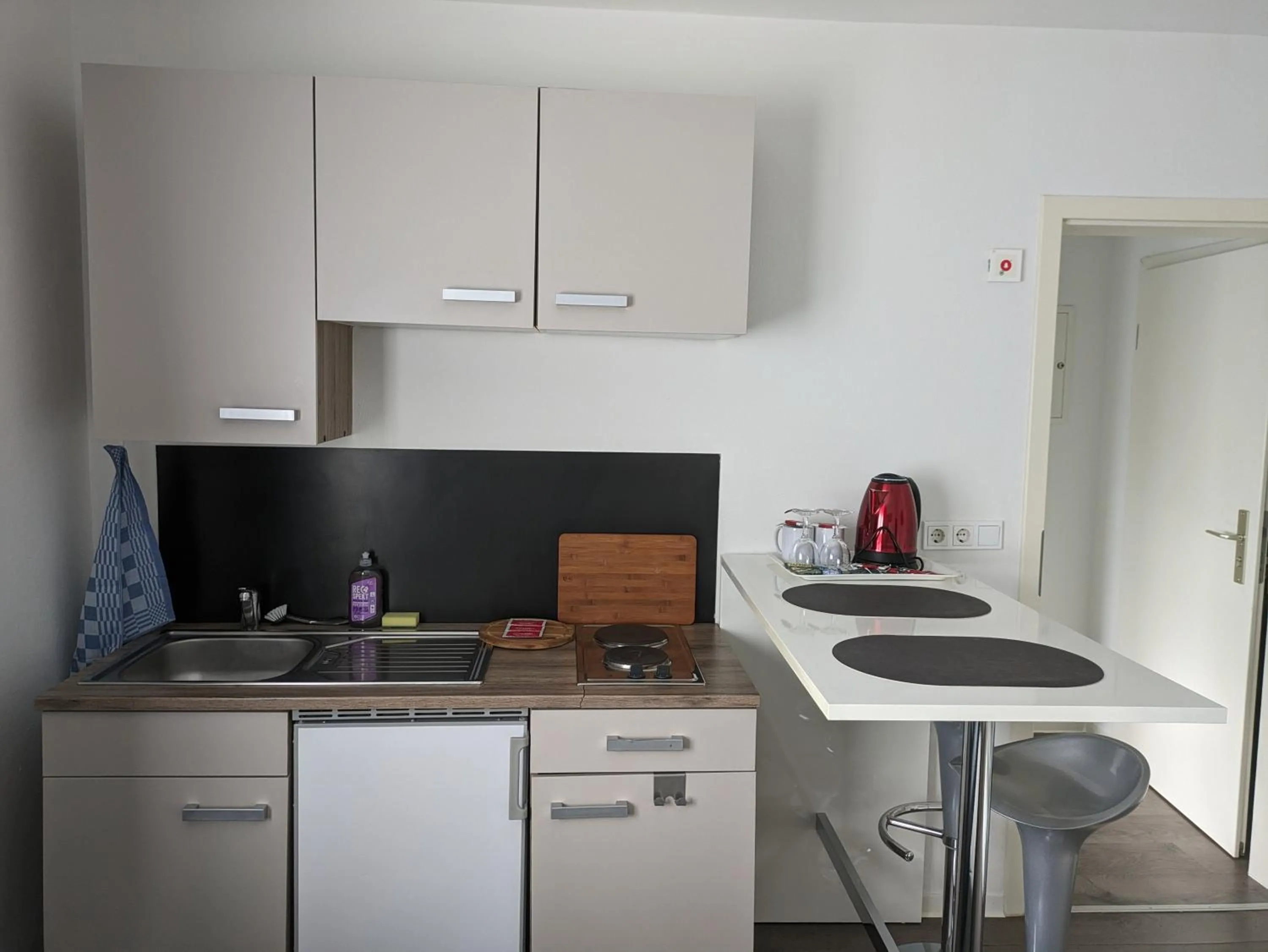 Kitchen or kitchenette in Hotel Ari