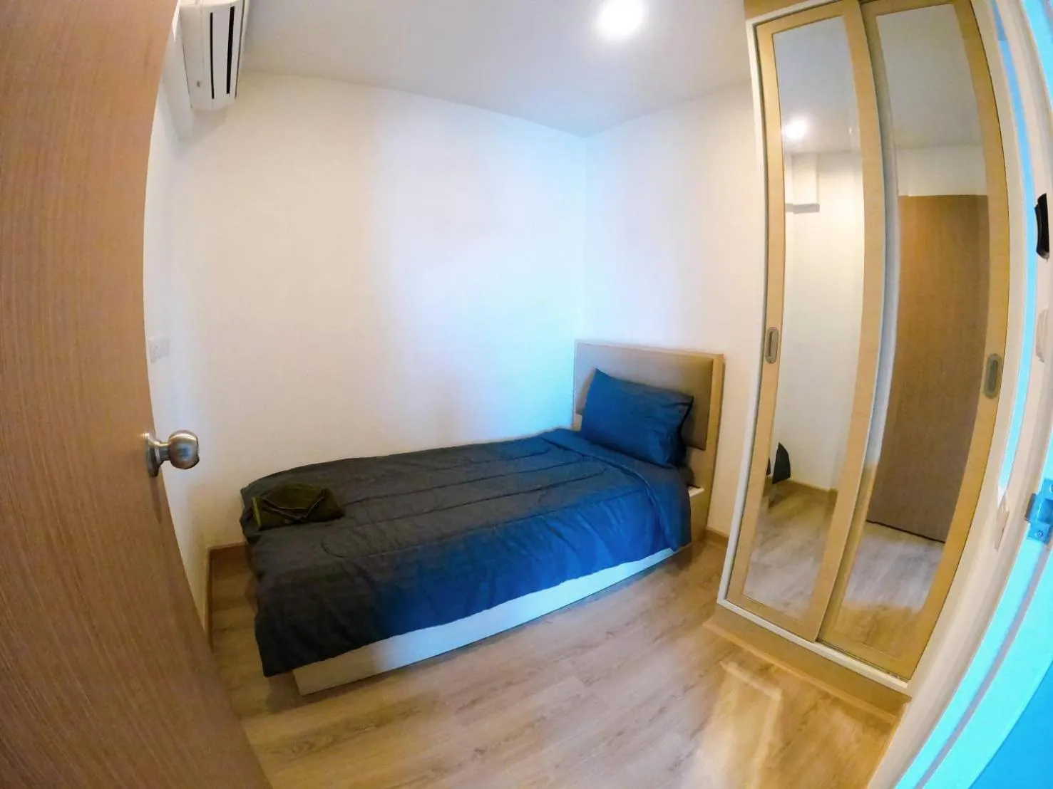 Bed in Sonrisa Srirachaที่พักติดทะเล