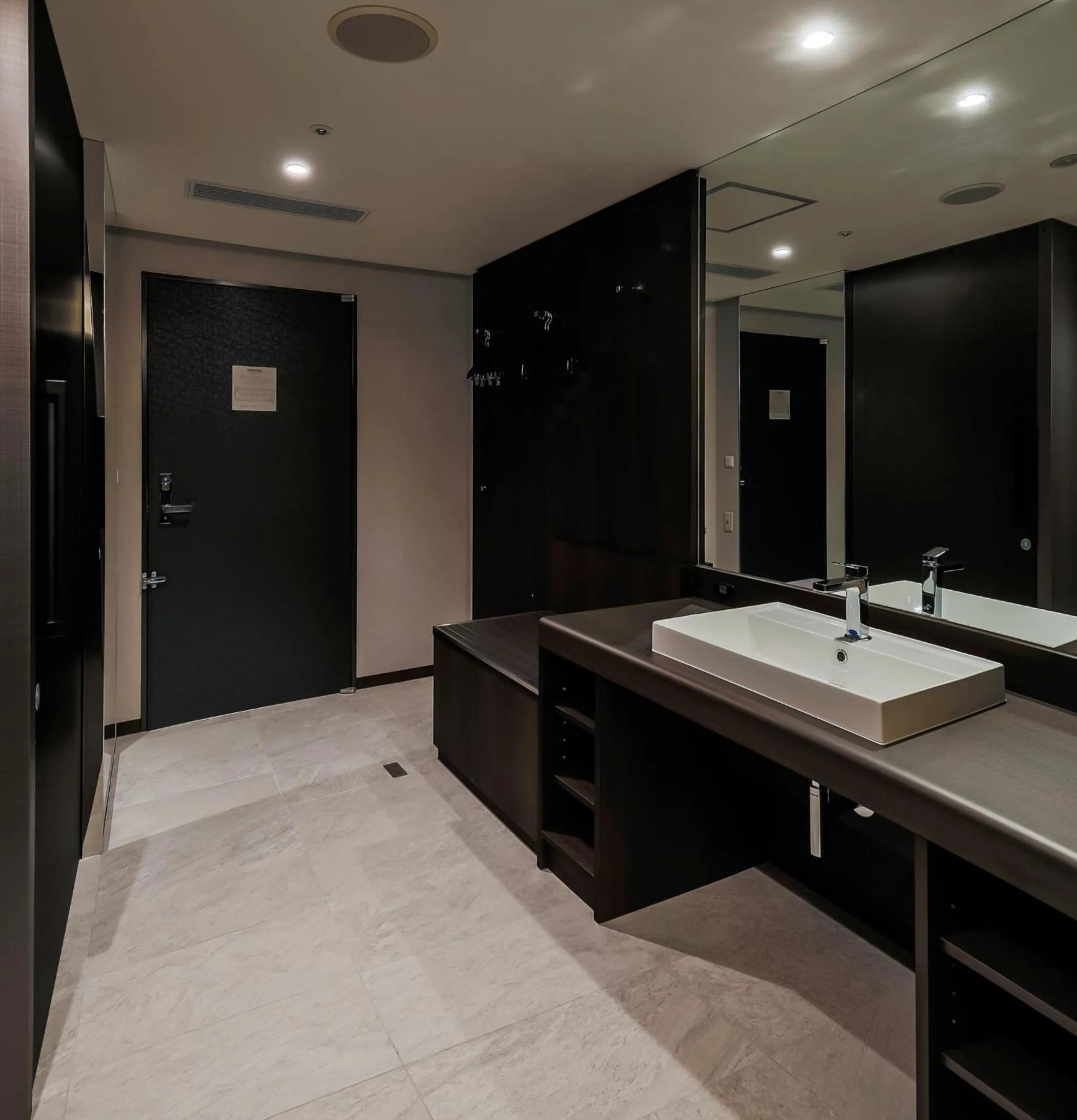 Facility for disabled guests in KKR Hotel Osaka