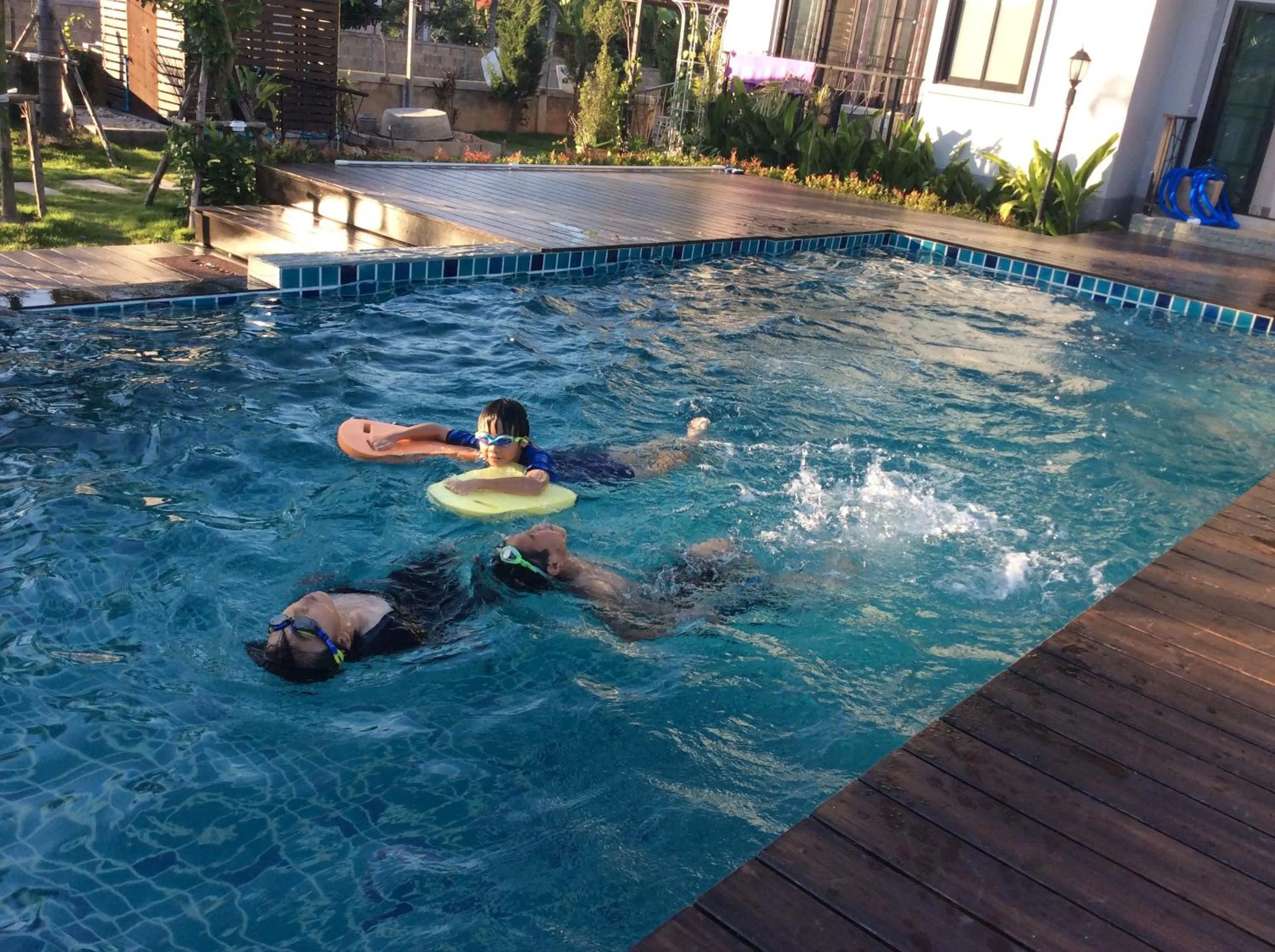 Swimming pool in Na Na Doo Homestay