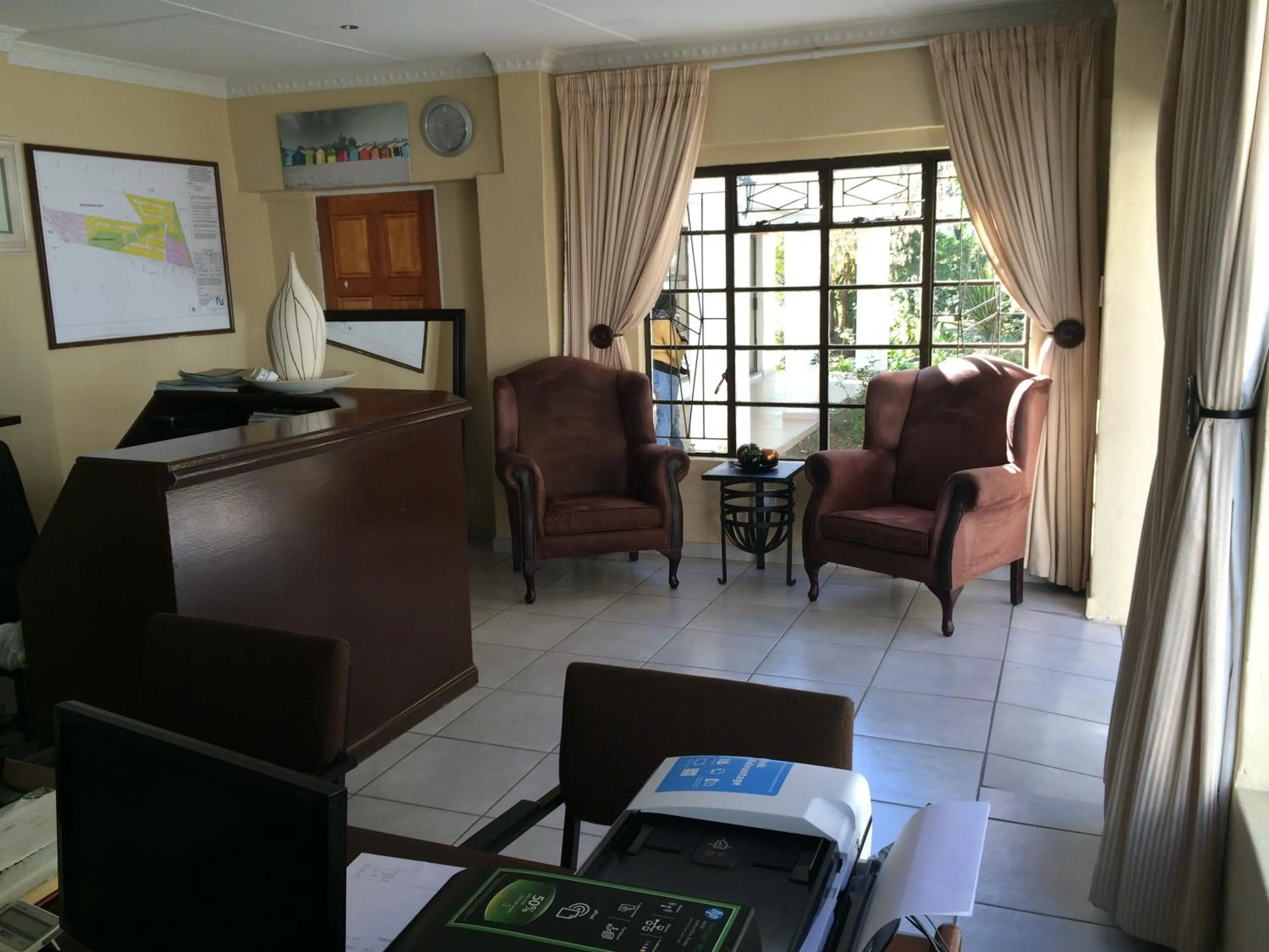 Lobby or reception in Mcbest Guest House