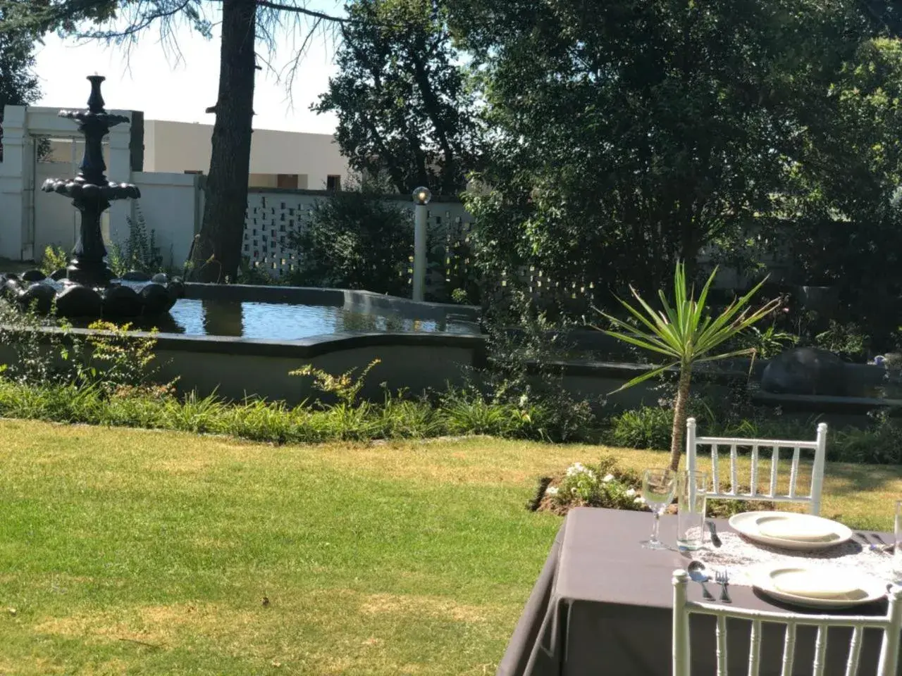 Queen Room with Garden View - single occupancy in Mcbest Guest House Queen Room with Garden View - single occupancy in Mcbest Guest House