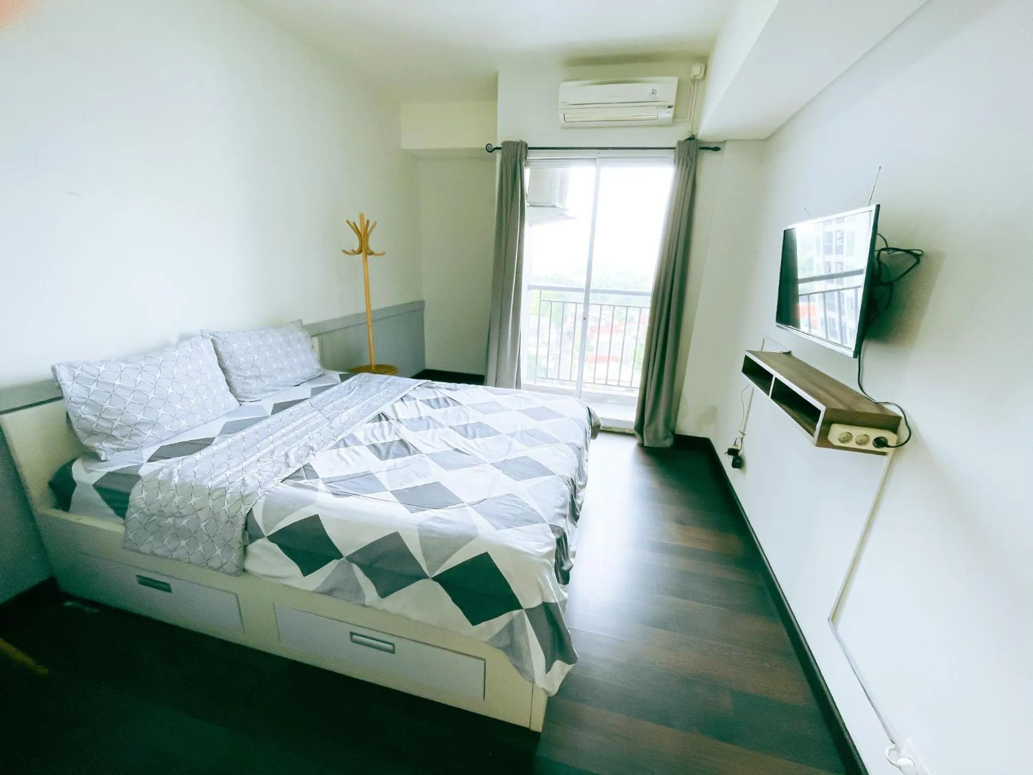 Bed in The Satu Stay - Apartemen SGV
