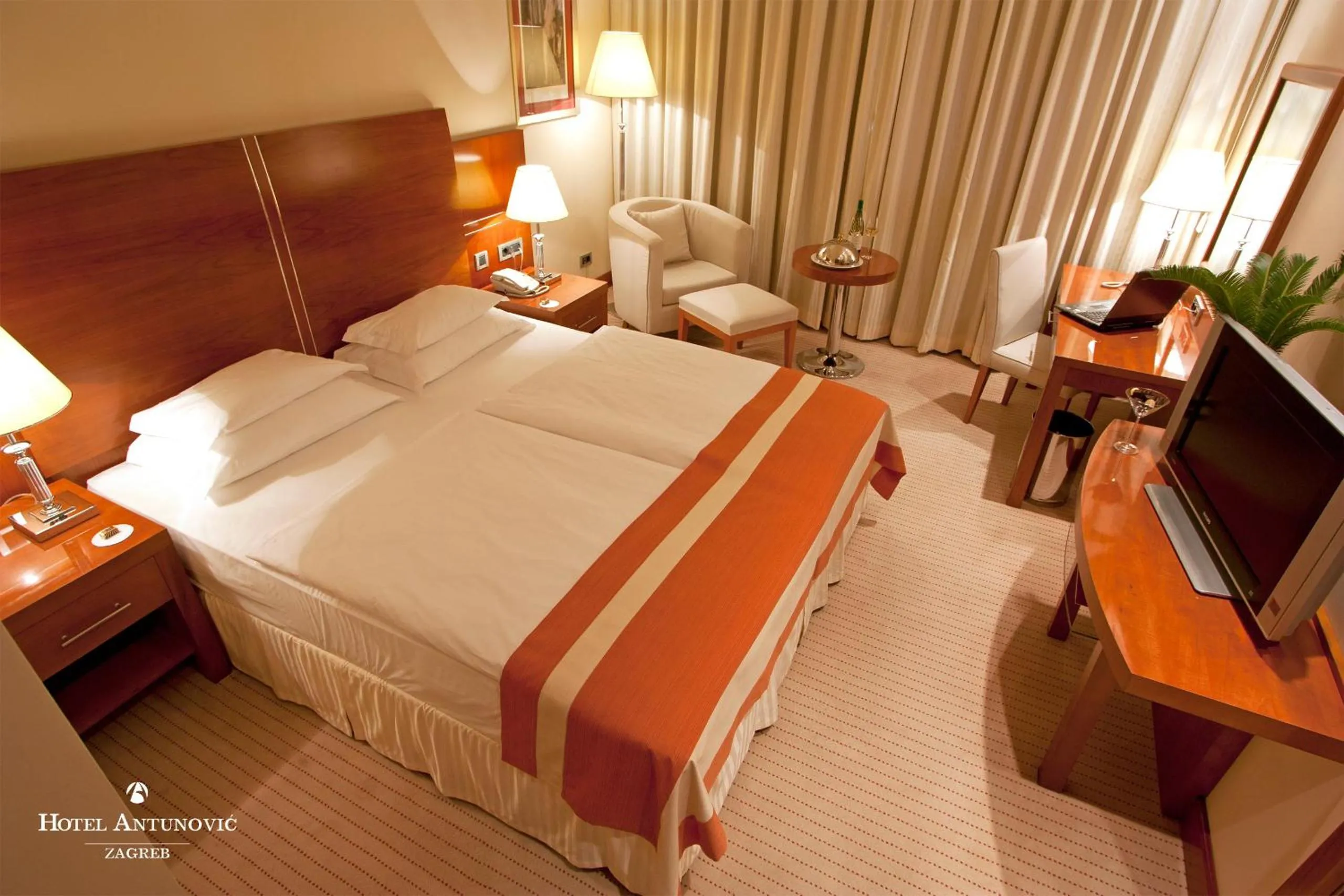 Photo of the whole room, Bed in Hotel Antunovic Zagreb