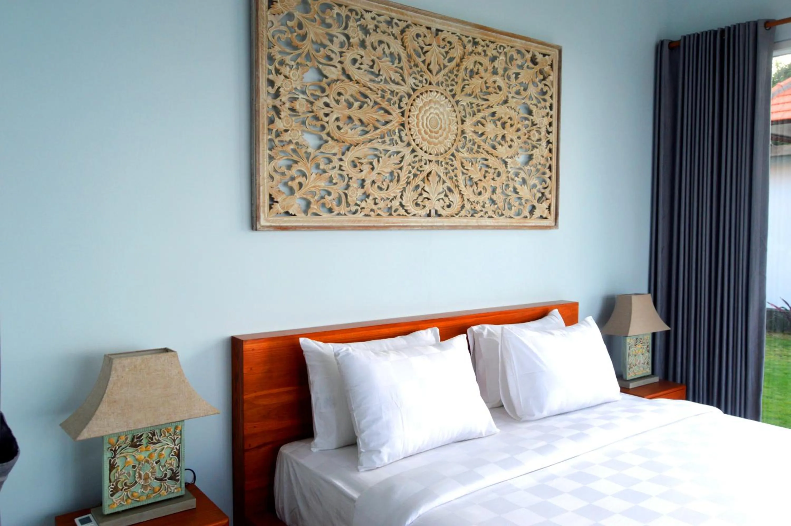 Bed in Mojito Beach Villas