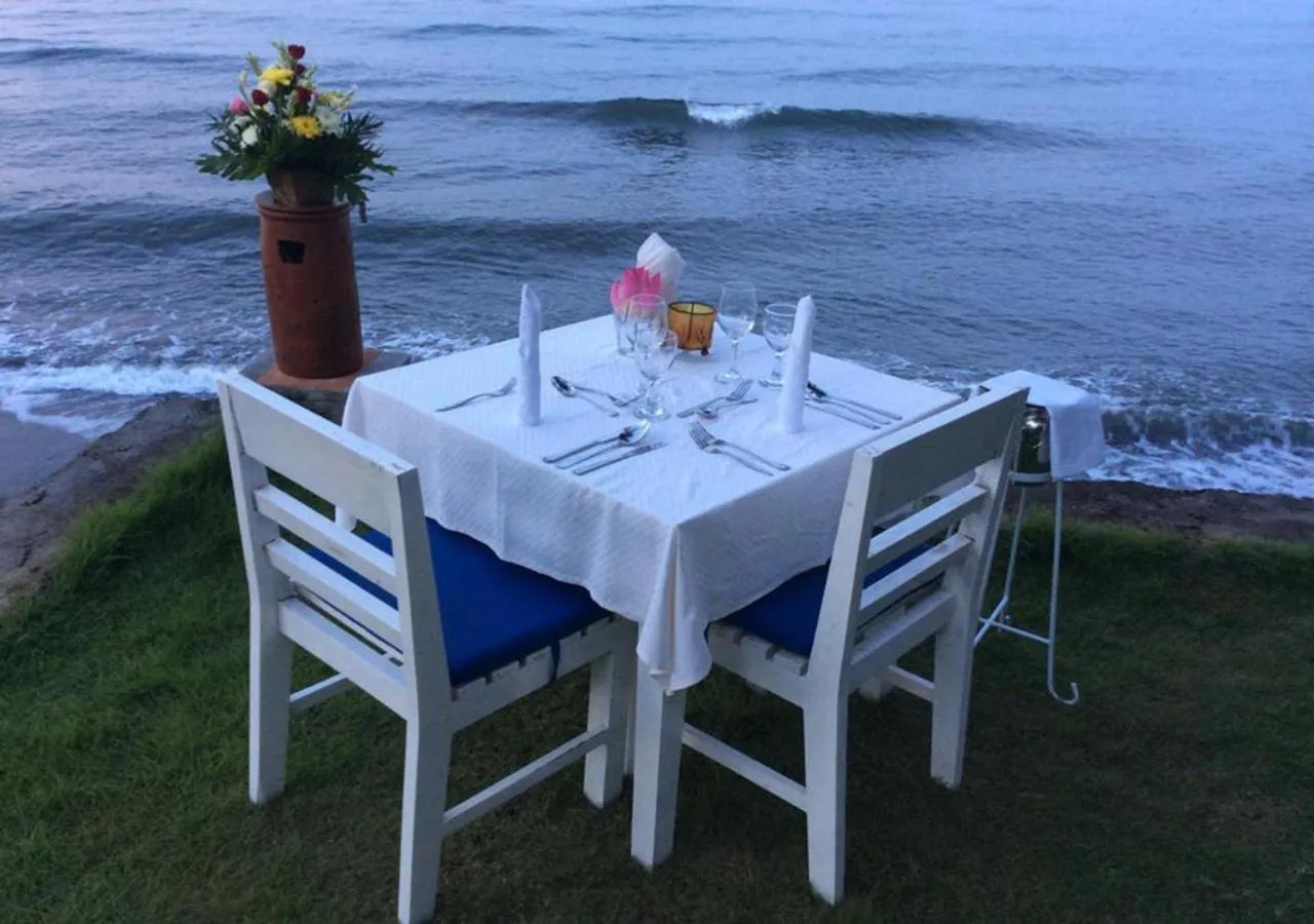 Restaurant/places to eat in Mojito Beach Villas