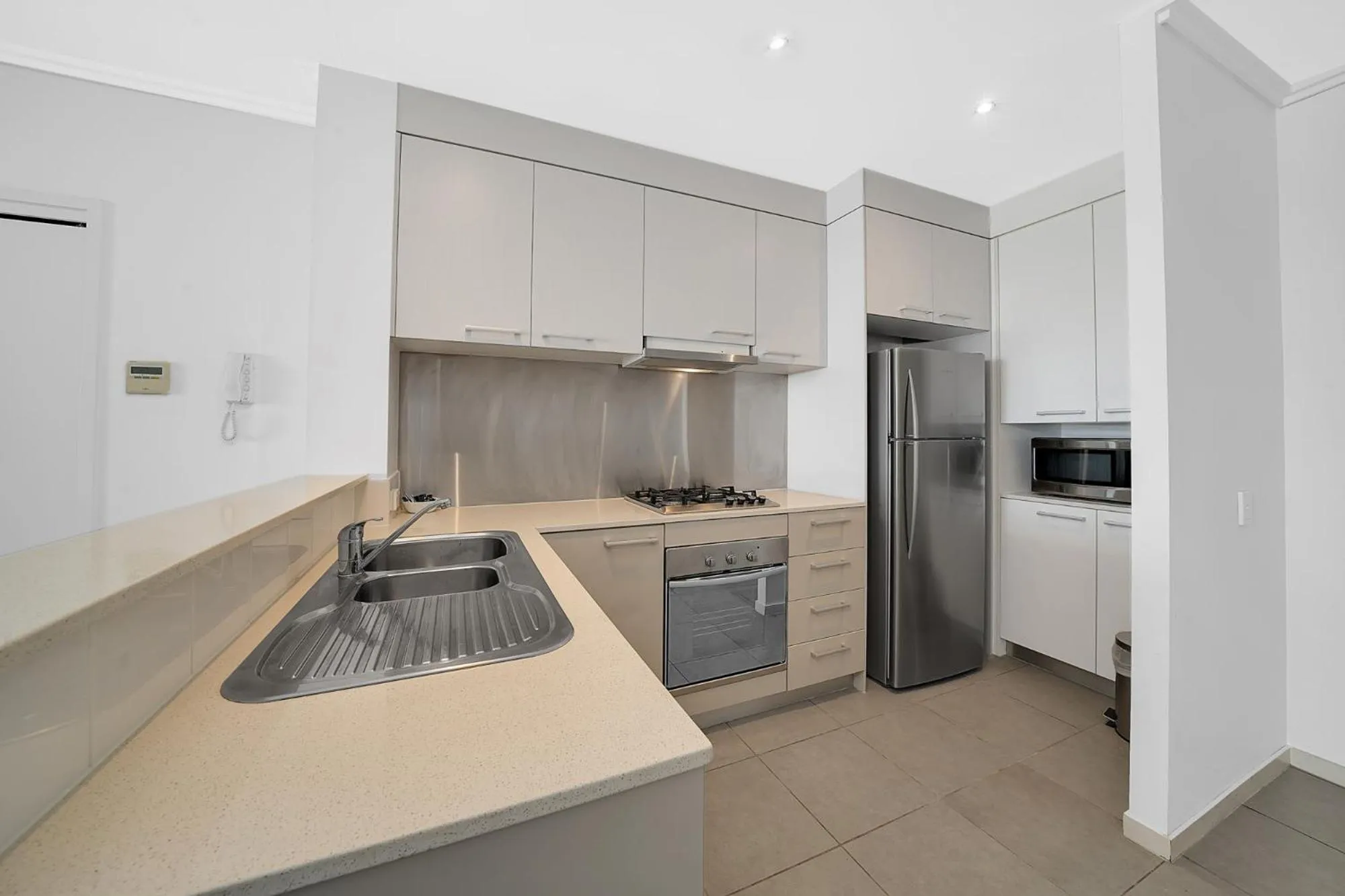 microwave in Trilogy Residences Brisbane