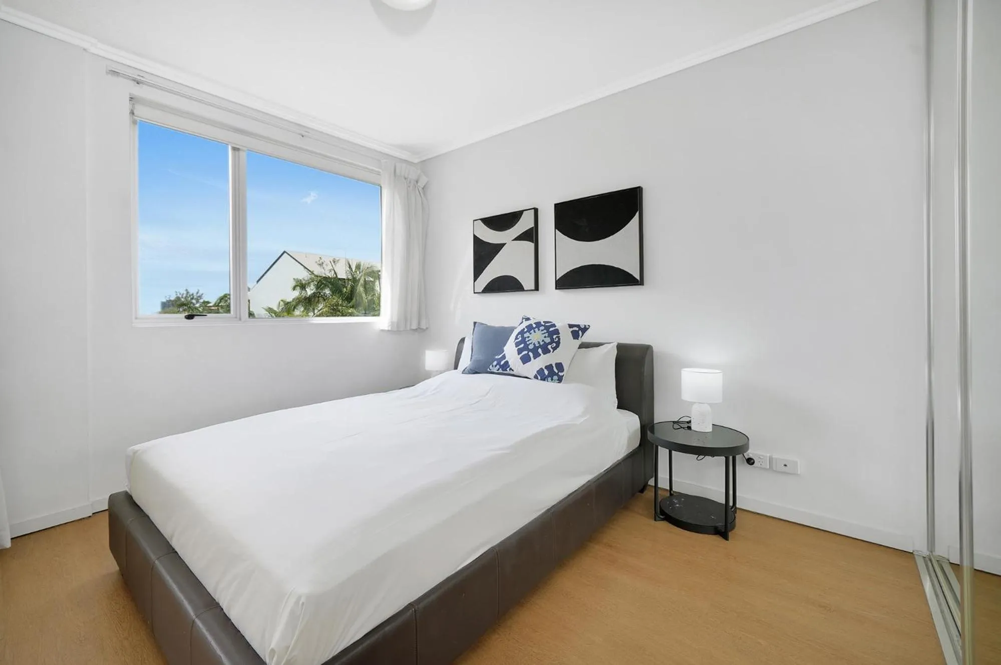 Bedroom, Bed in Trilogy Residences Brisbane