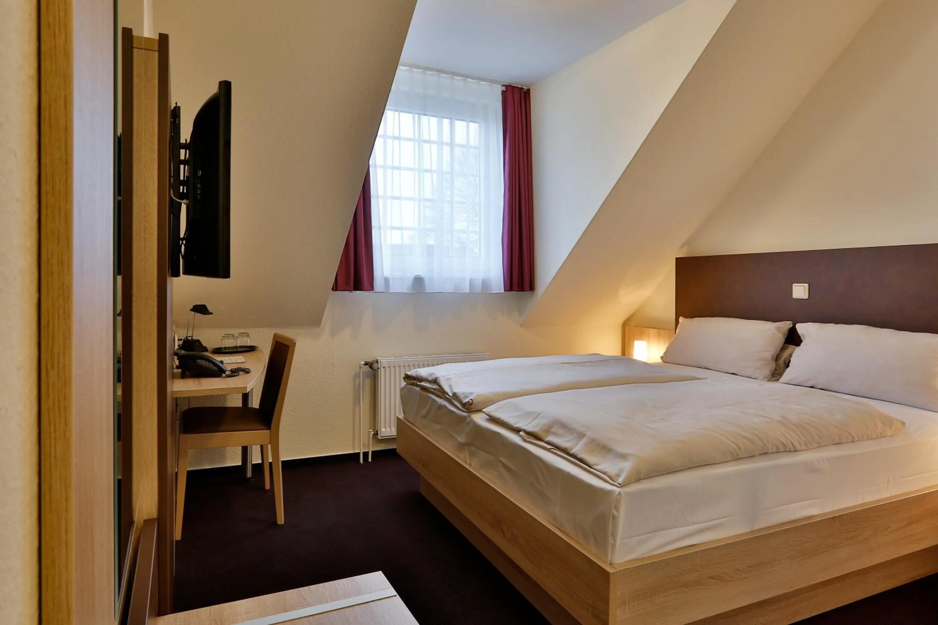 Bedroom, Bed in Hotel Stadt Kamen