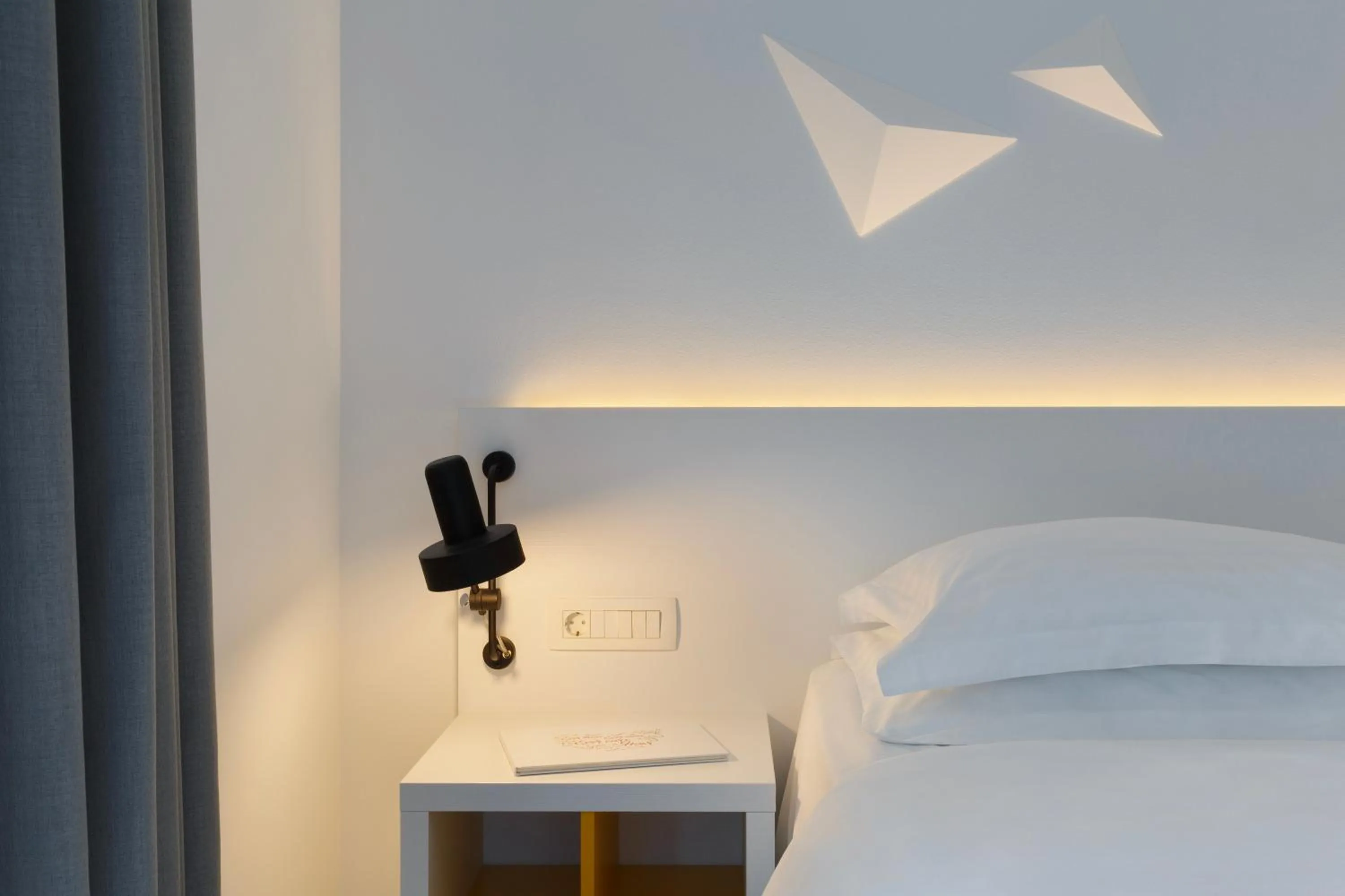 Bed in Pharos Hvar Bayhill Hotel