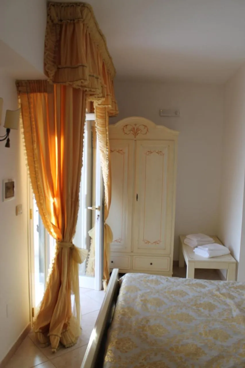 Bed in B&B Delle Rose