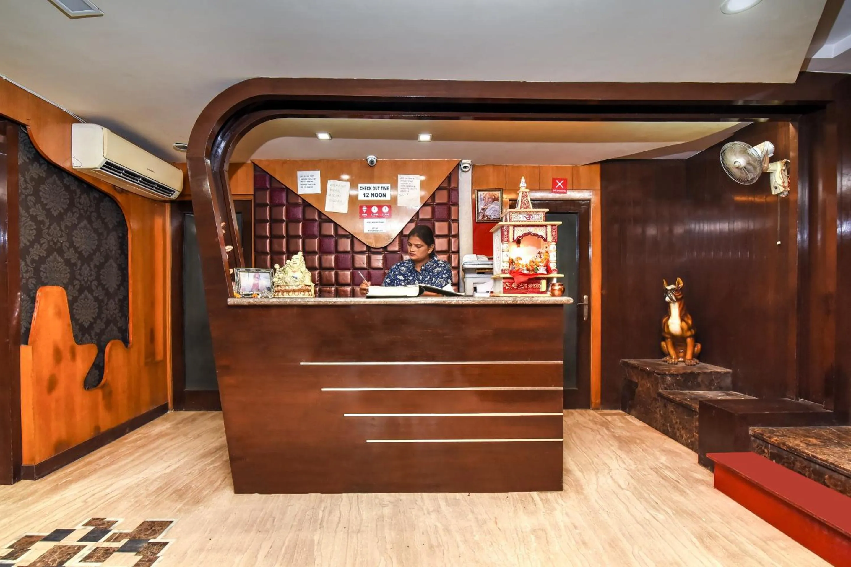 Lobby or reception in Hotel O Kochar Plaza