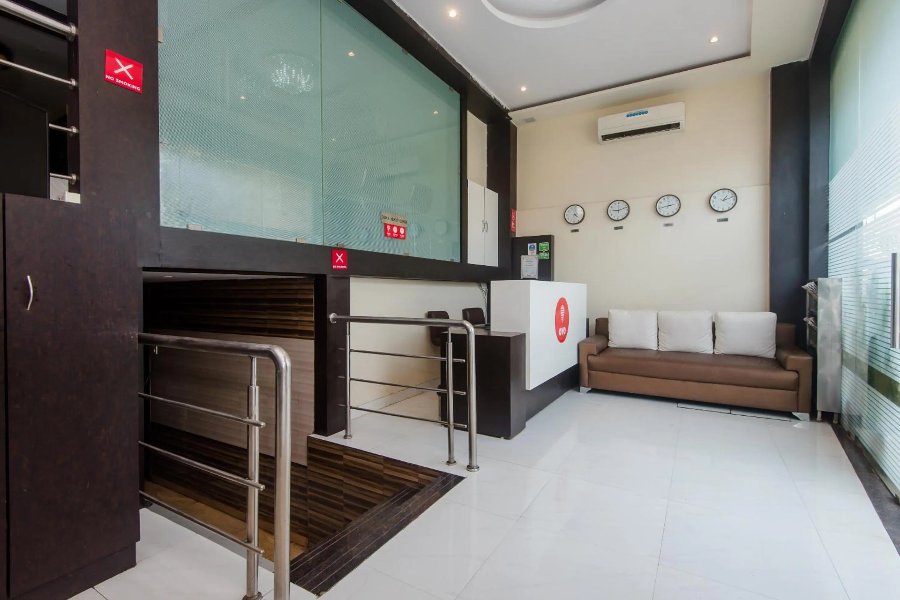 Hotel O Alfa Grand Near Chhatrapati Shivaji International Airport