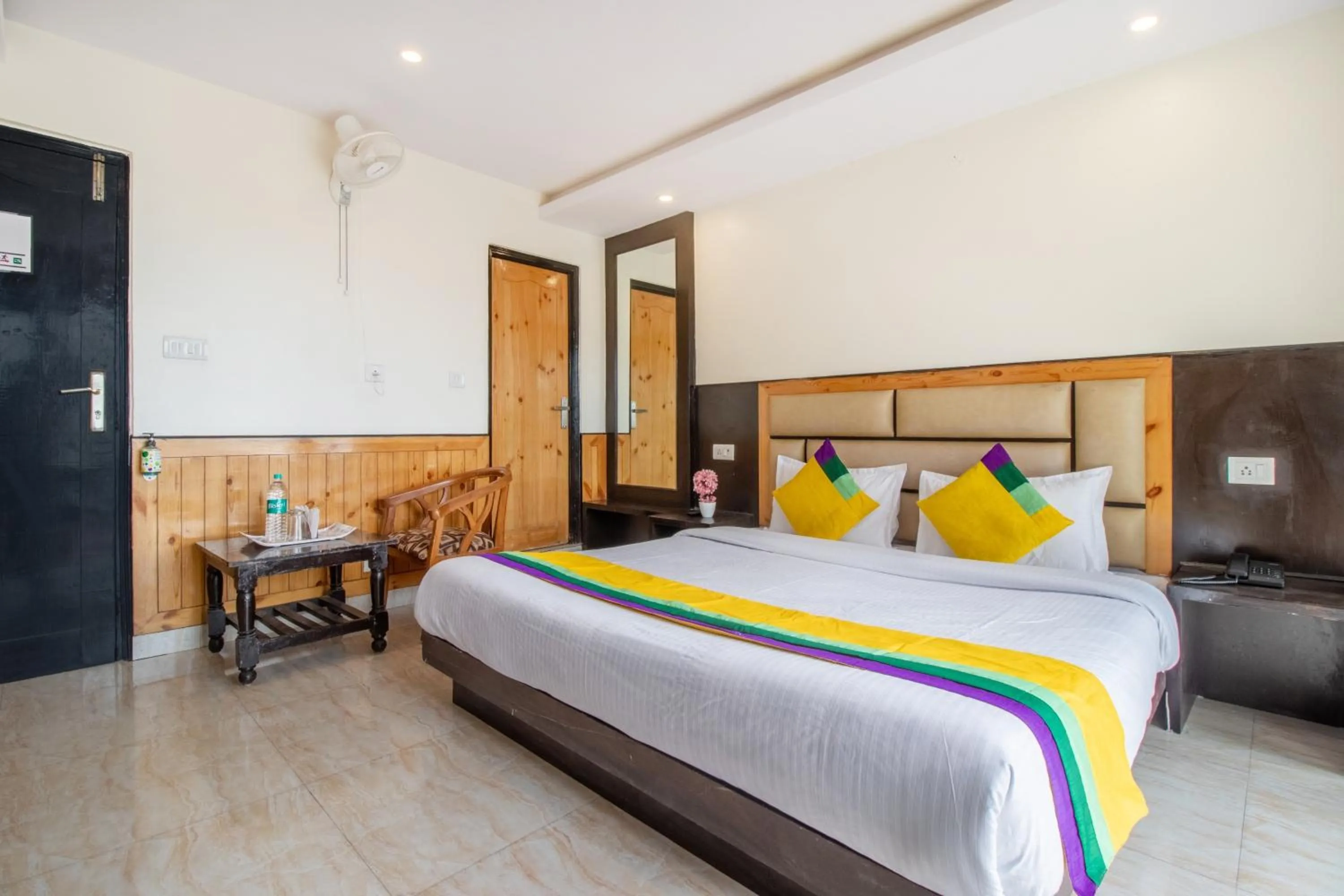 Bedroom, Bed in Itsy Hotels Avantika With Forest View