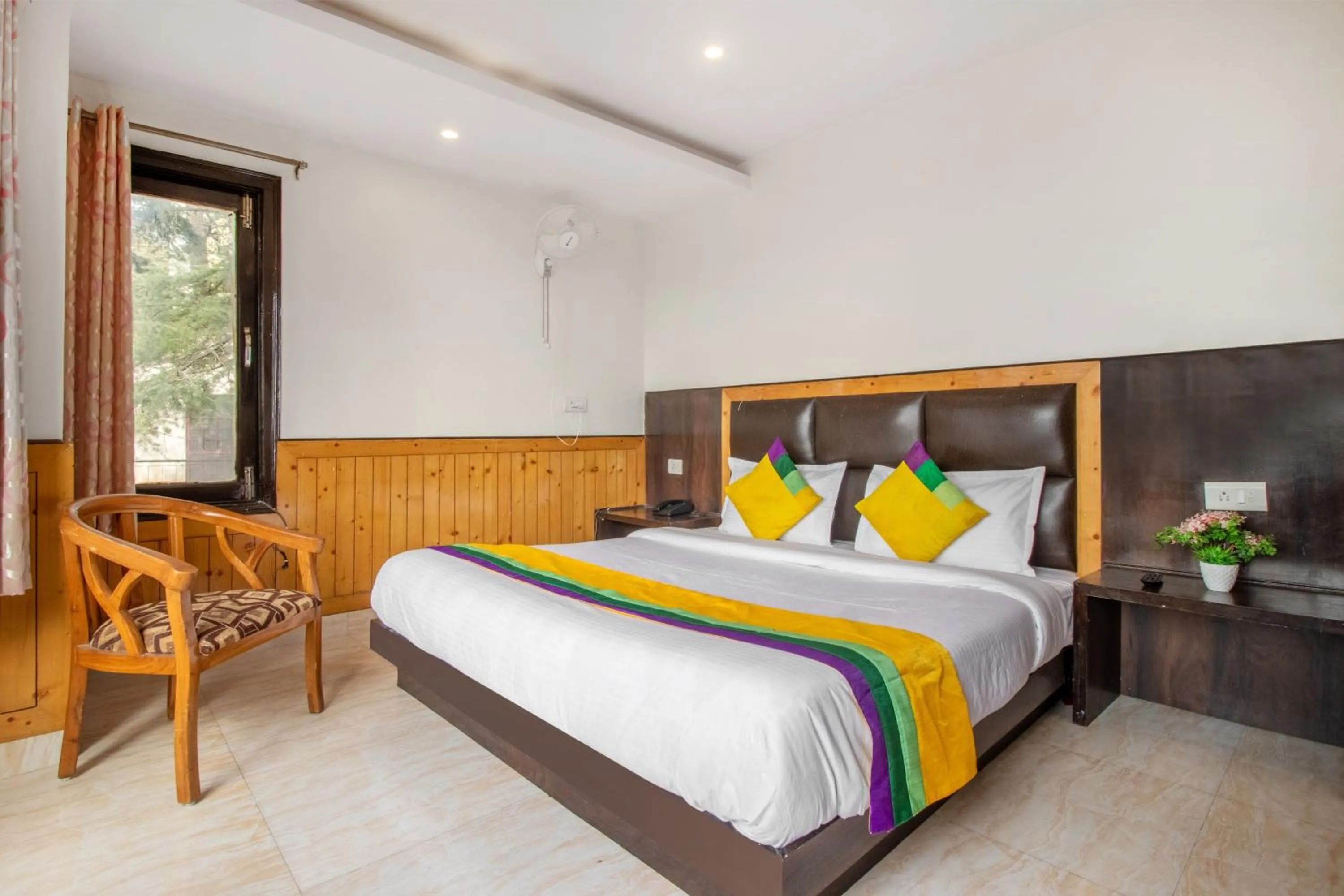 Bedroom, Bed in Itsy Hotels Avantika With Forest View