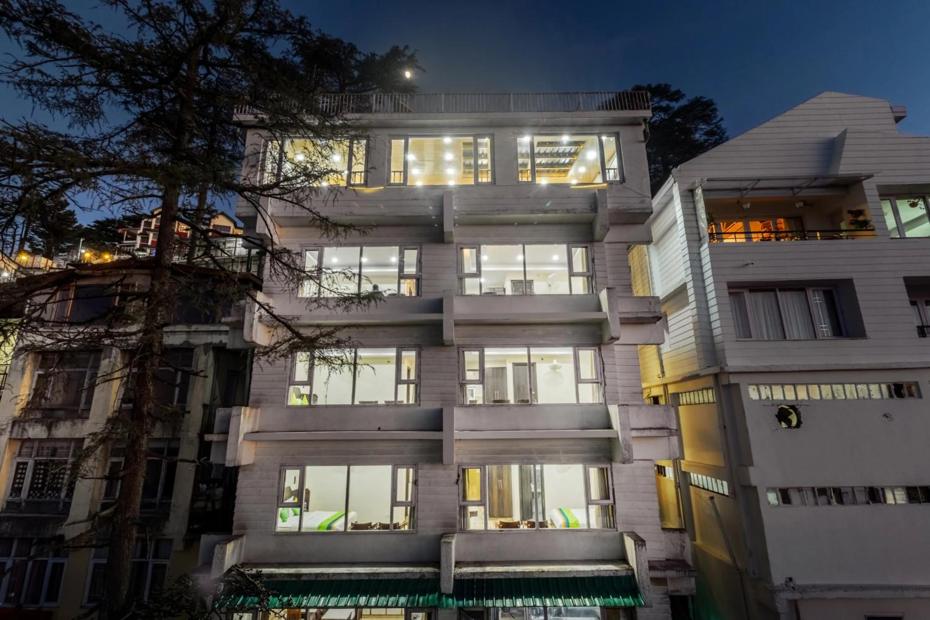 Facade/entrance in Treebo Maharaja, Near Mall Road