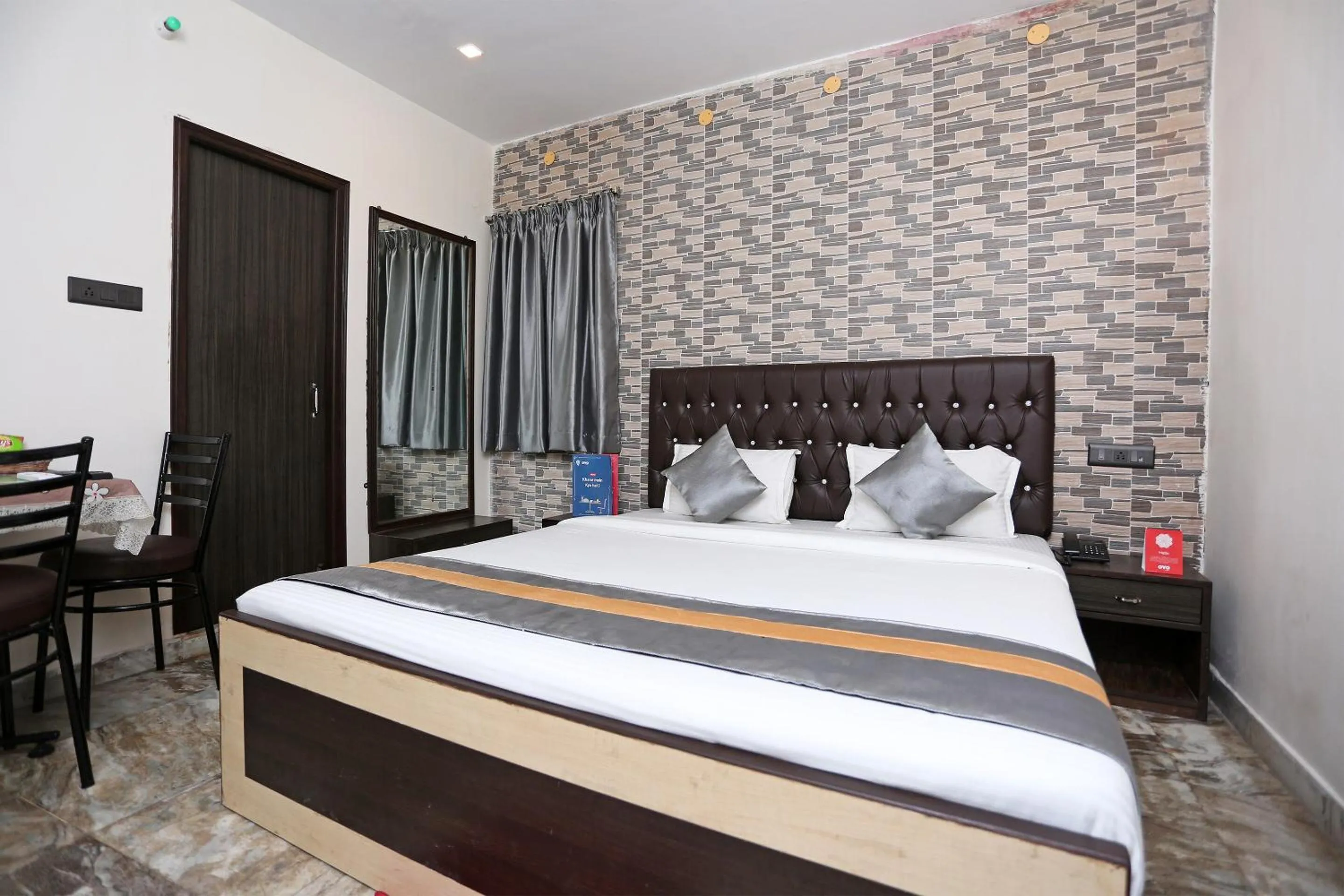 Bedroom in Collection O Church View Near St. Thomas's Church