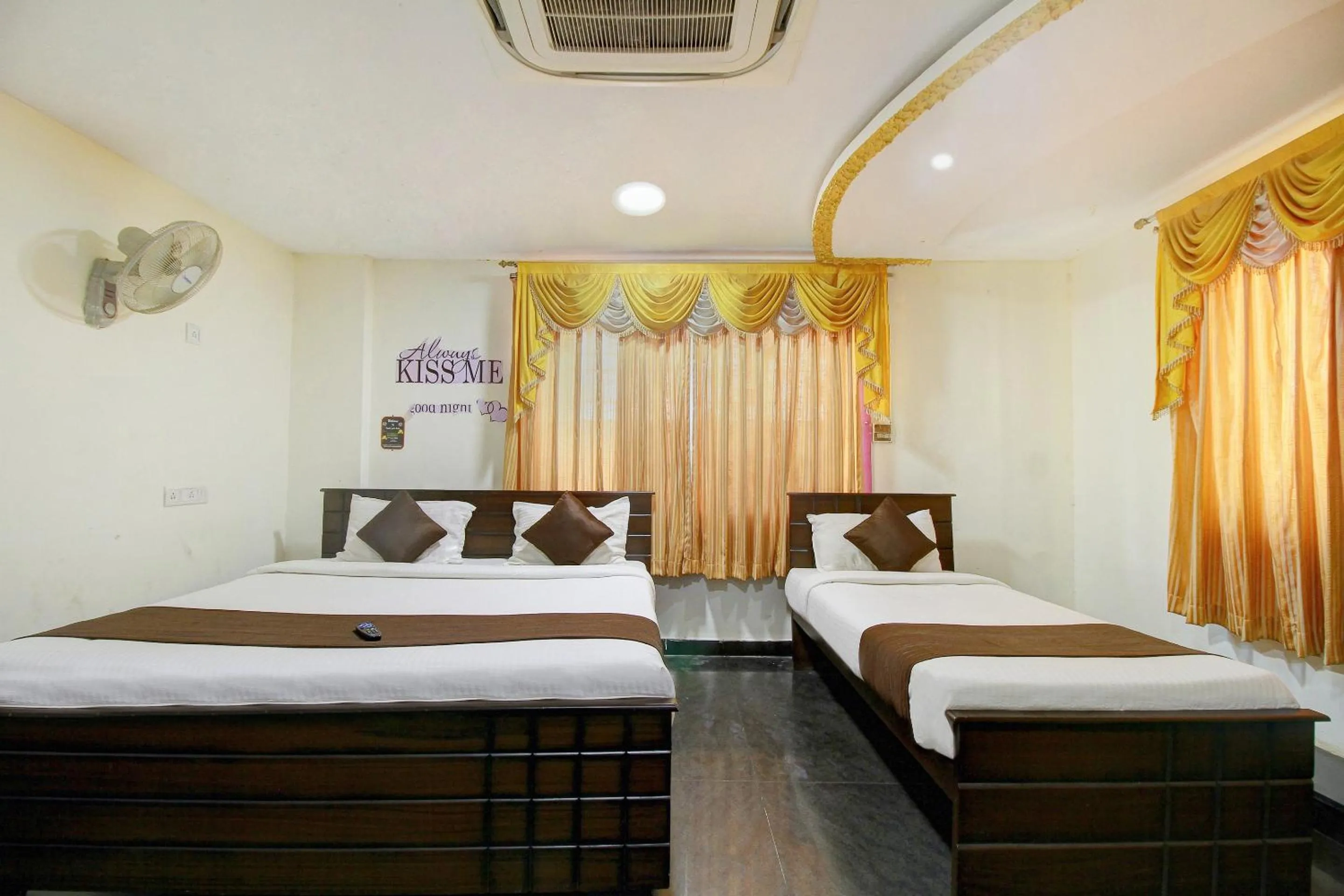 Bedroom, Bed in Hotel O India Gate