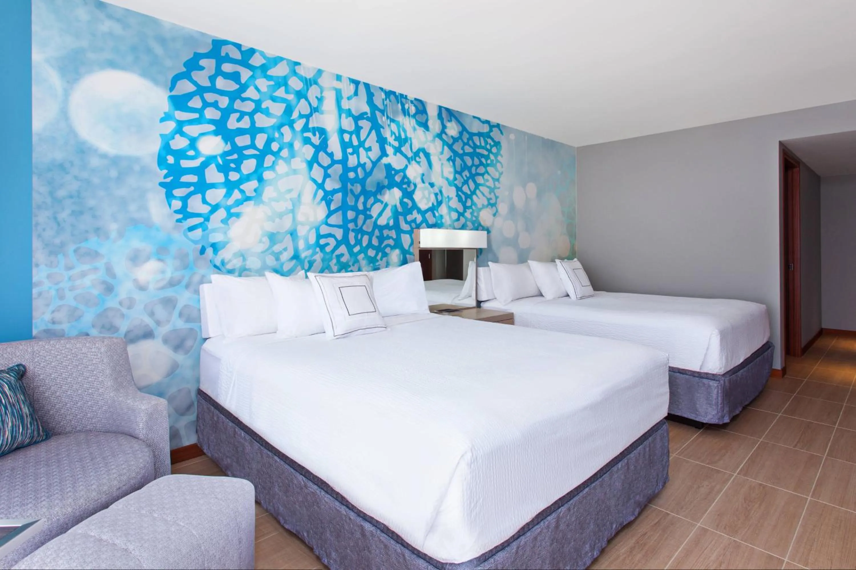 Photo of the whole room, Bed in Courtyard by Marriott Bonaire Dive Resort