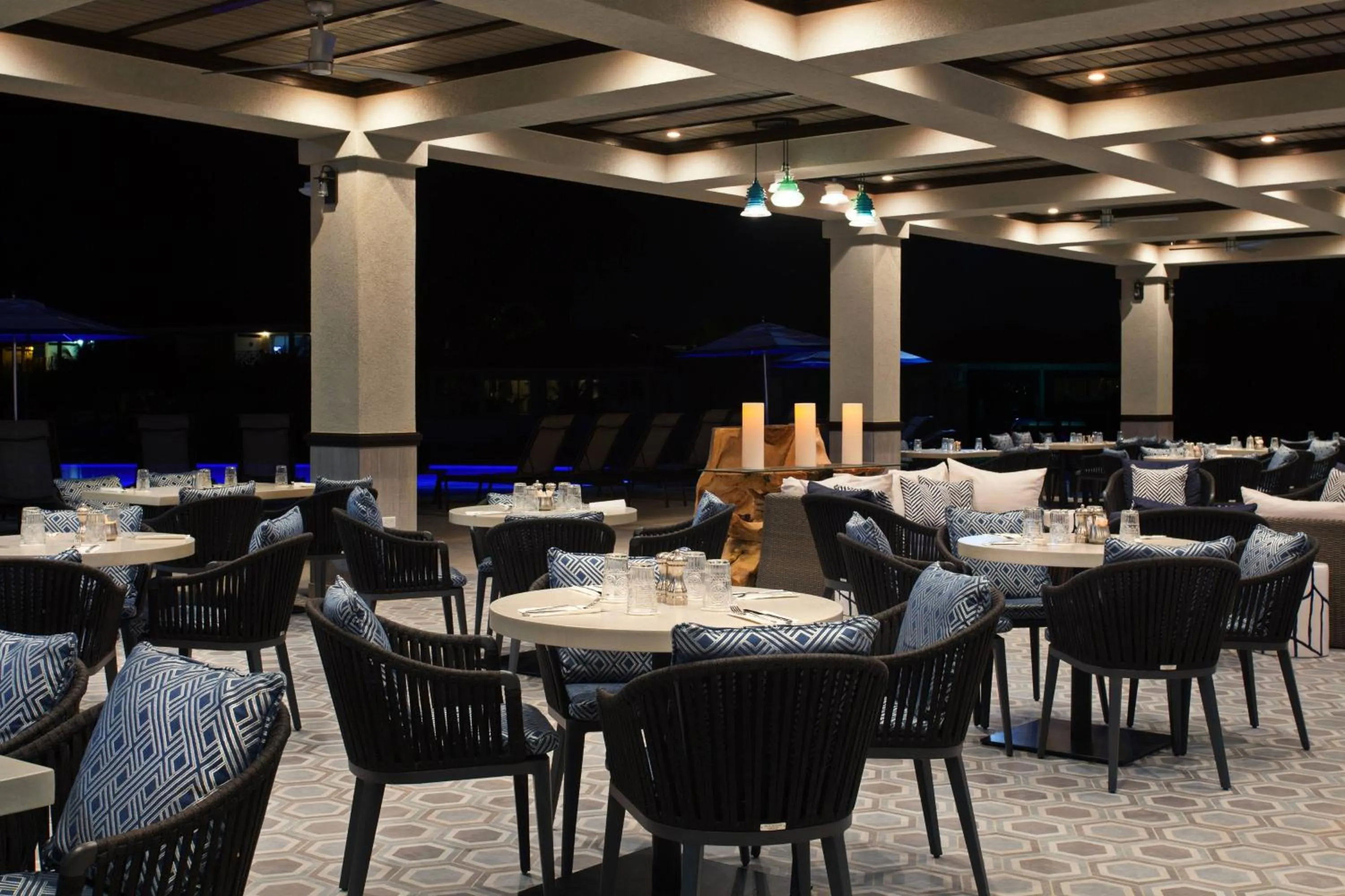 Restaurant/places to eat in Courtyard by Marriott Bonaire Dive Resort