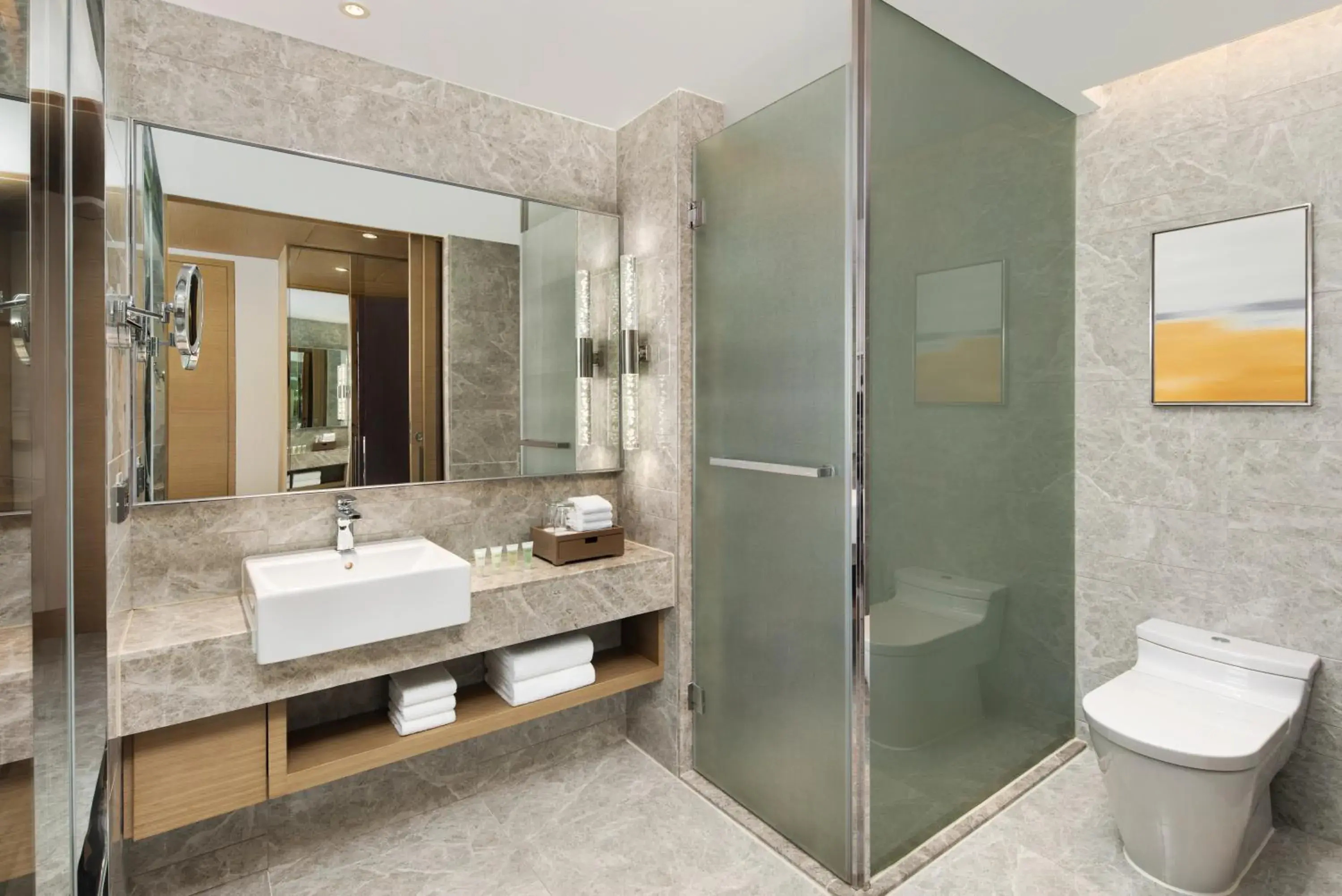 Deluxe King Room with City View in Courtyard by Marriott Xinchang Deluxe King Room with City View in Courtyard by Marriott Xinchang