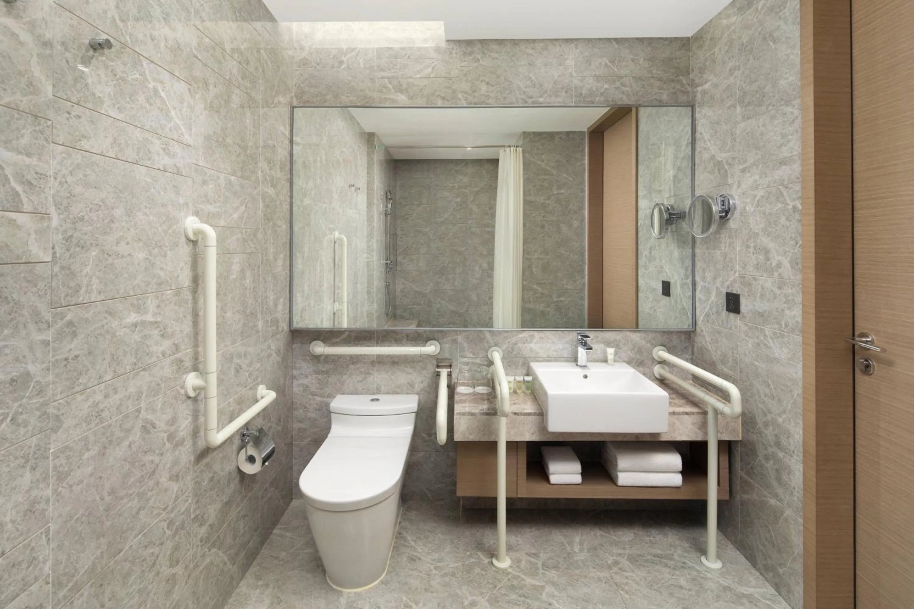 Bathroom in Courtyard by Marriott Xinchang