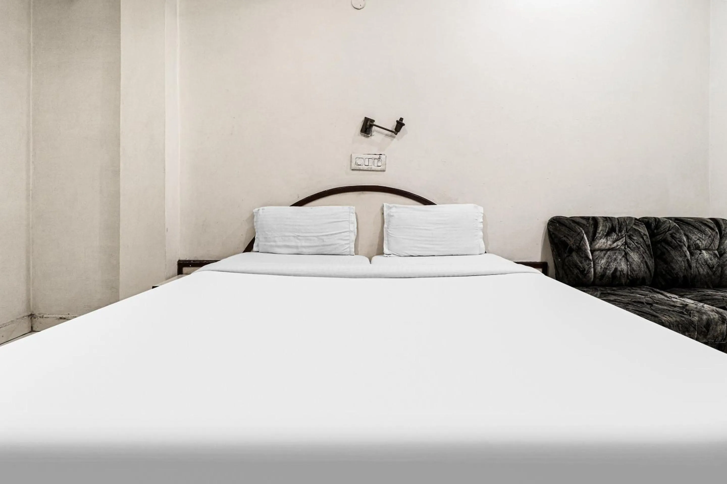 Bedroom, Bed in Hotel O Surya