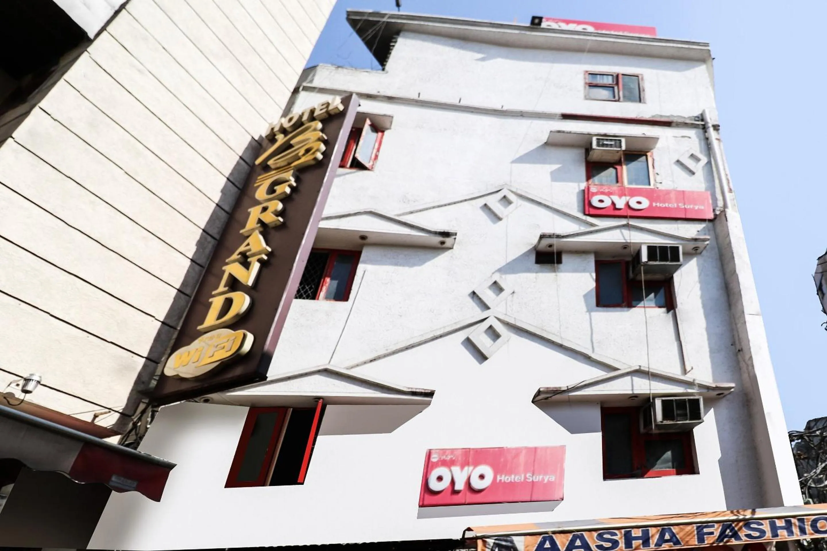 Facade/entrance in Hotel O Surya