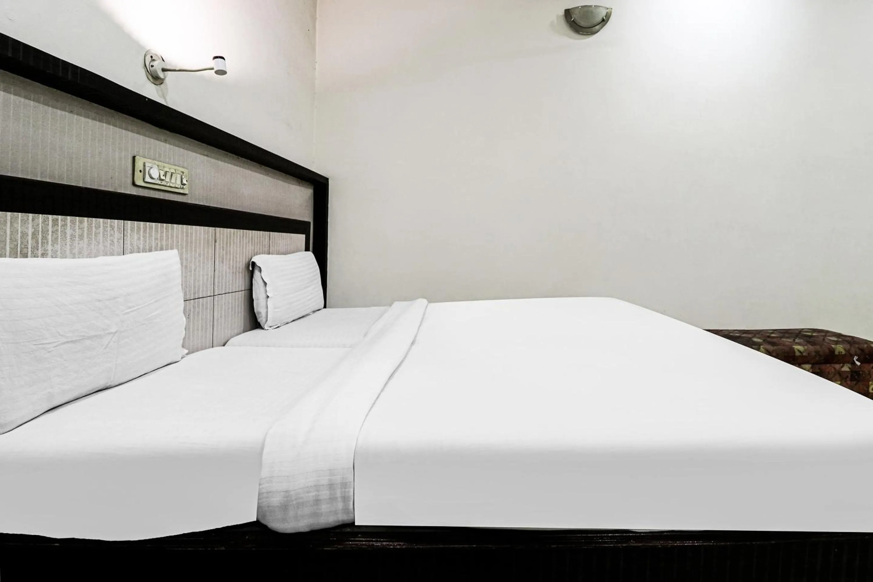 Bedroom, Bed in Hotel O Surya