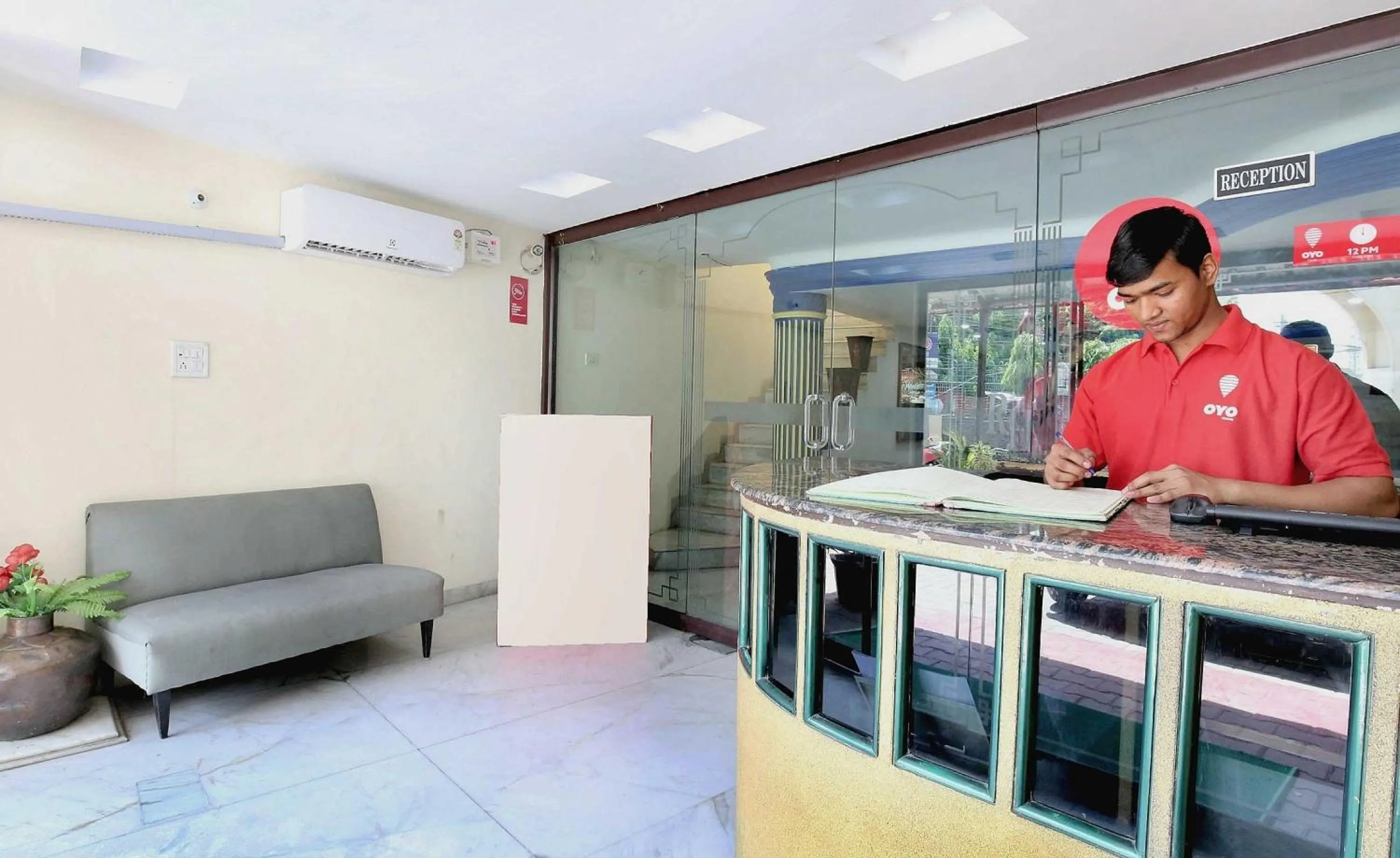 Lobby or reception in Hotel O Rajmahal