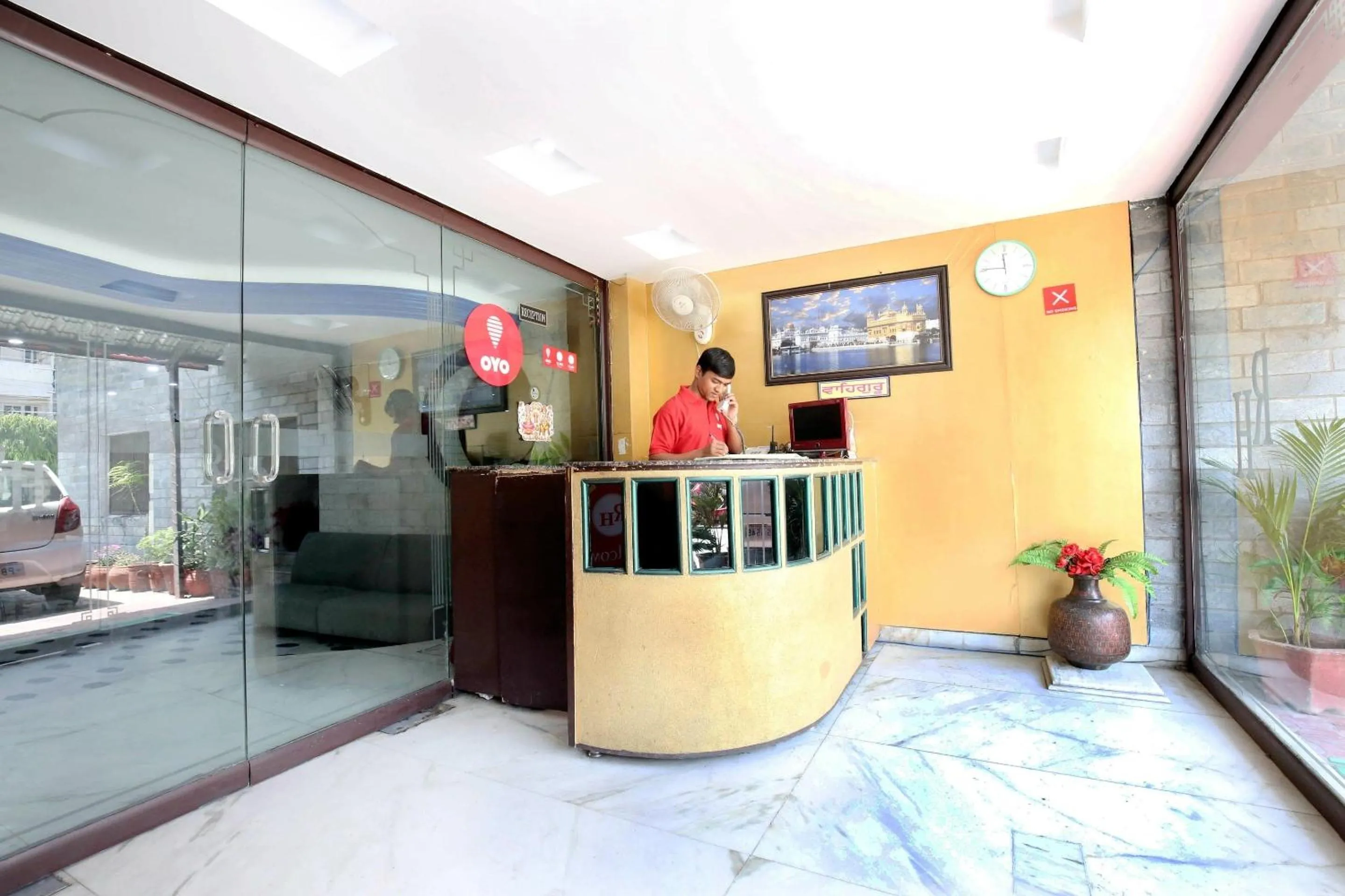 Lobby or reception in Hotel O Rajmahal