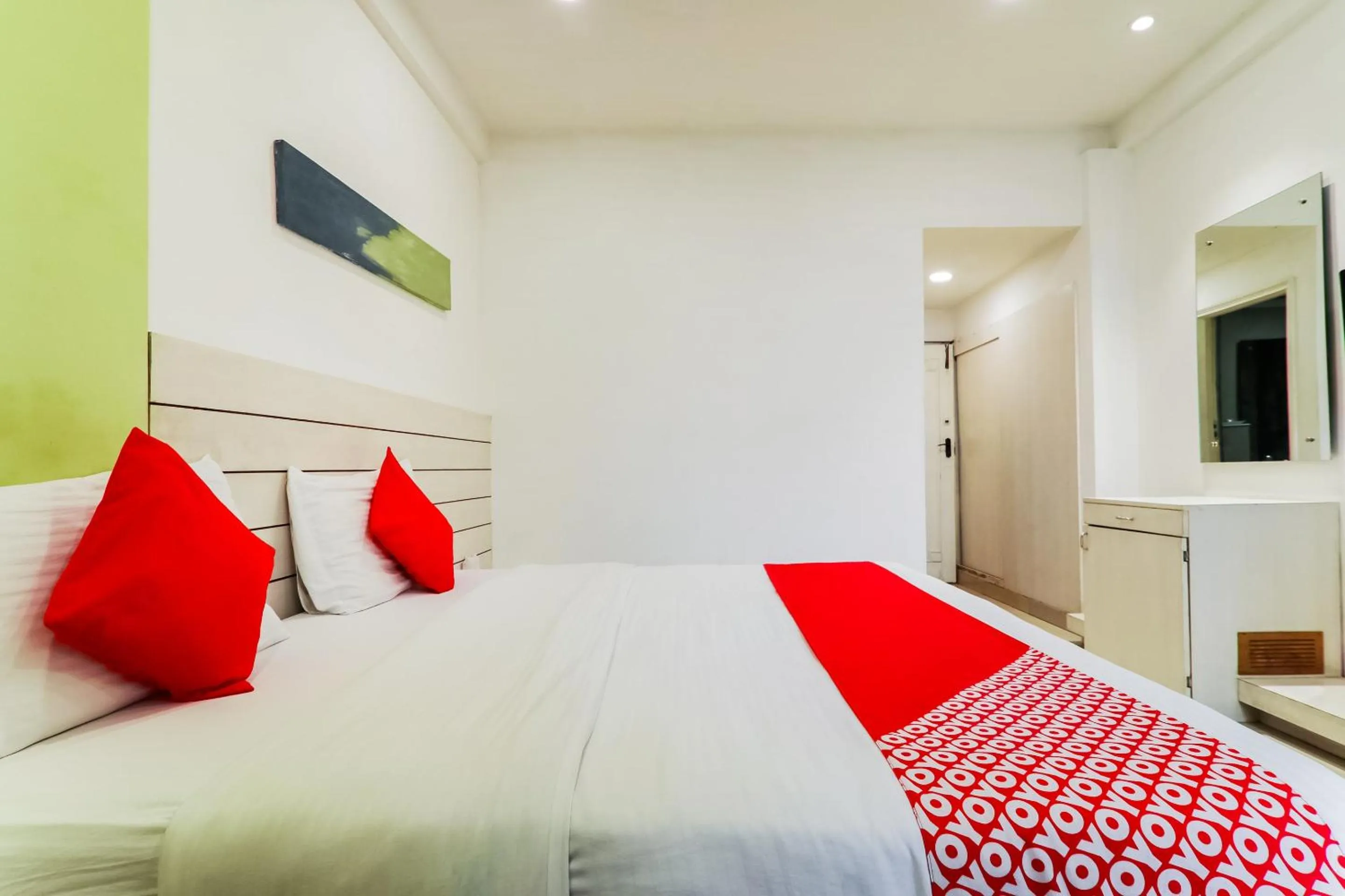 Bedroom in Super Hotel O Resort Sita Kiran