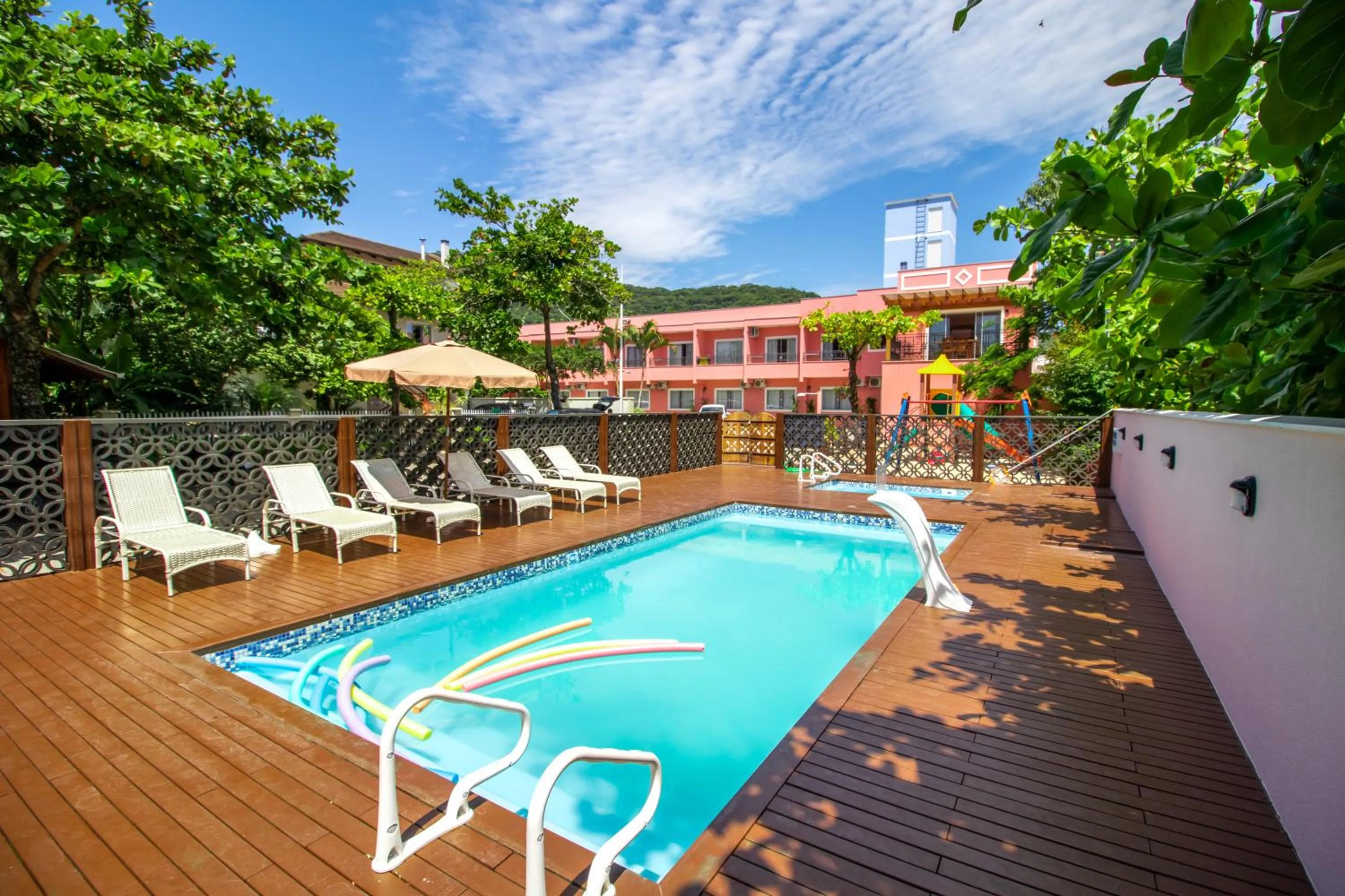 Swimming pool in Pousada Baía dos Açores