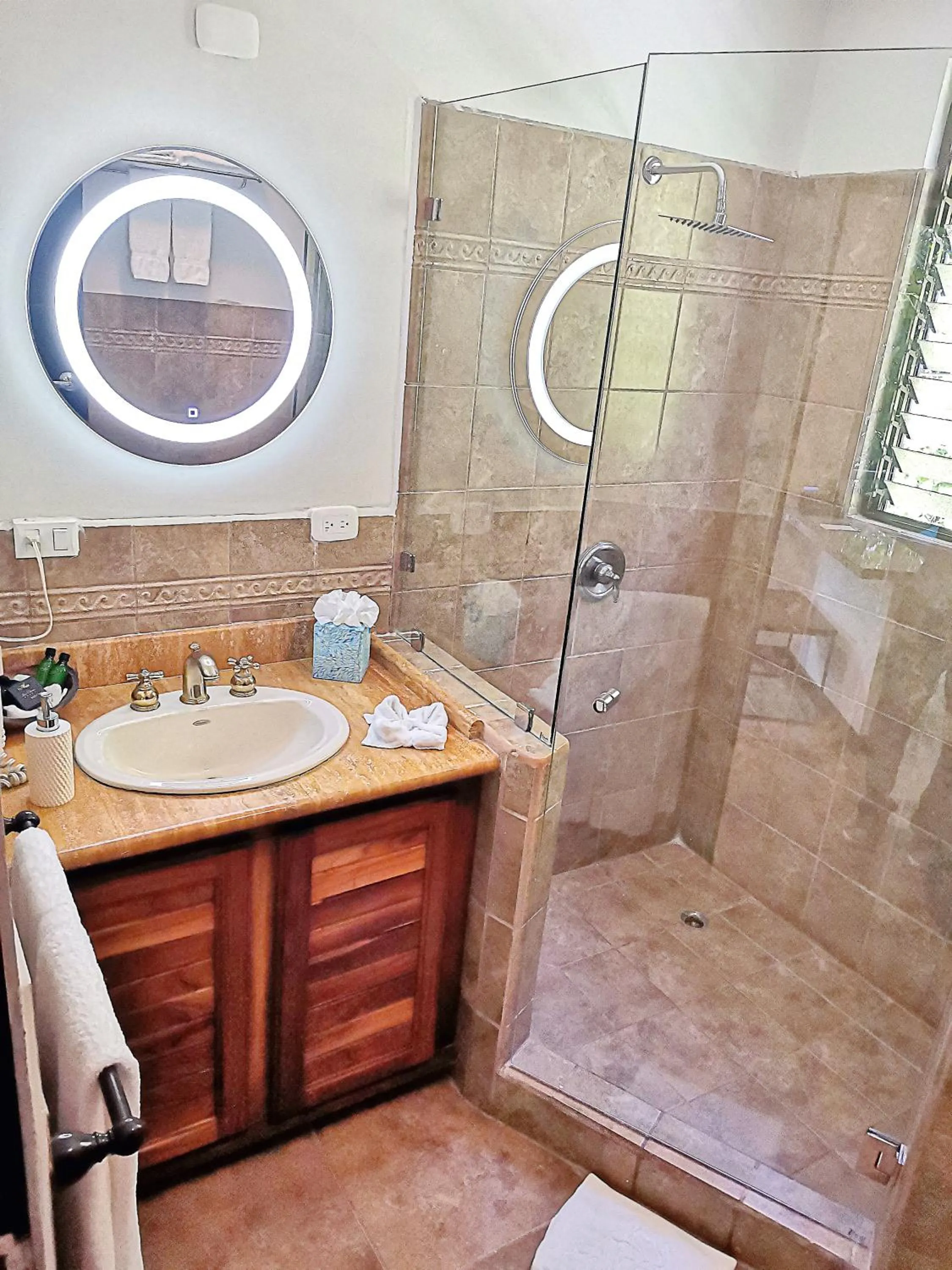 Bathroom in Jungle Vista Boutique Hotel