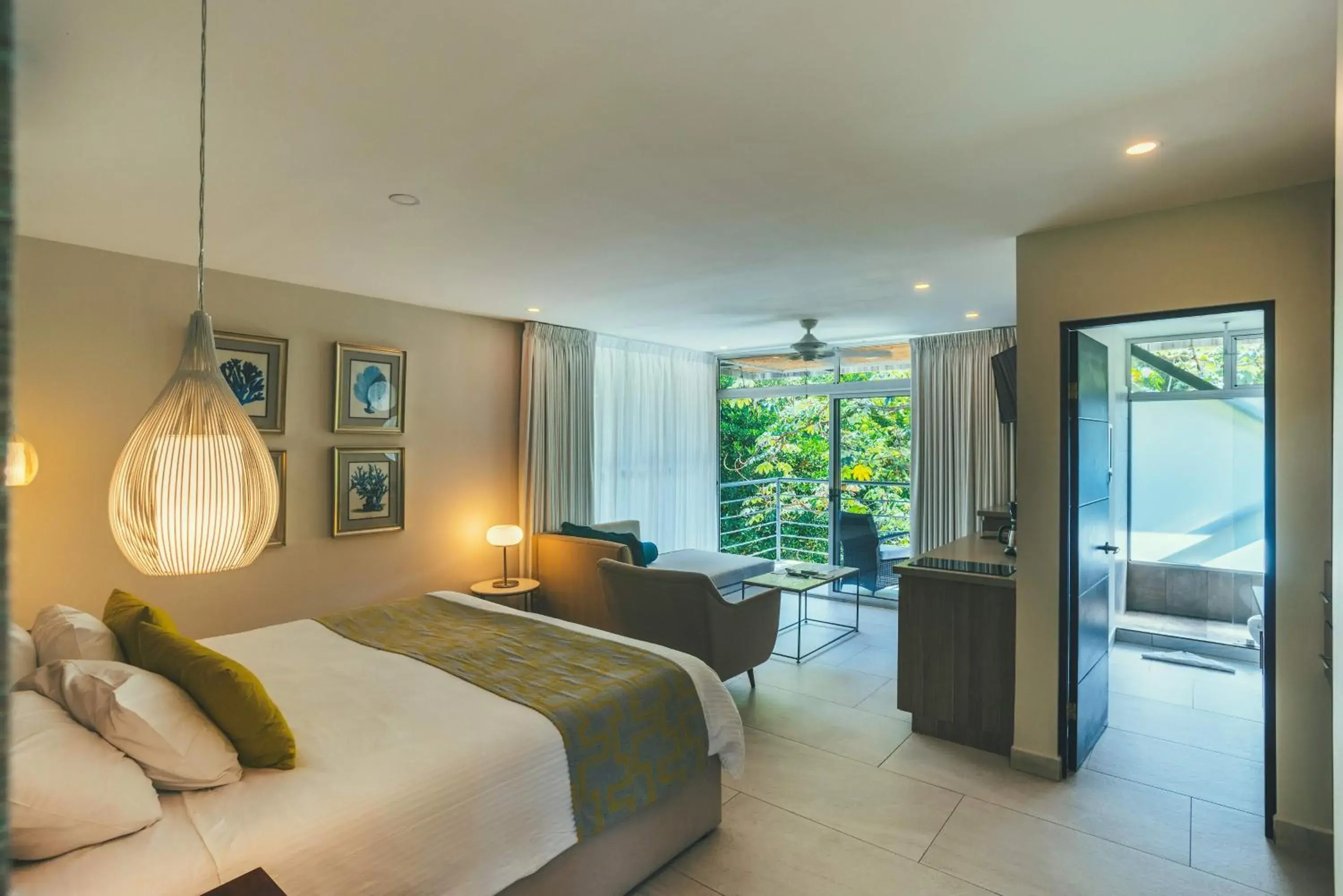 Suite with Forest View in Jungle Vista Boutique Hotel Suite with Forest View in Jungle Vista Boutique Hotel