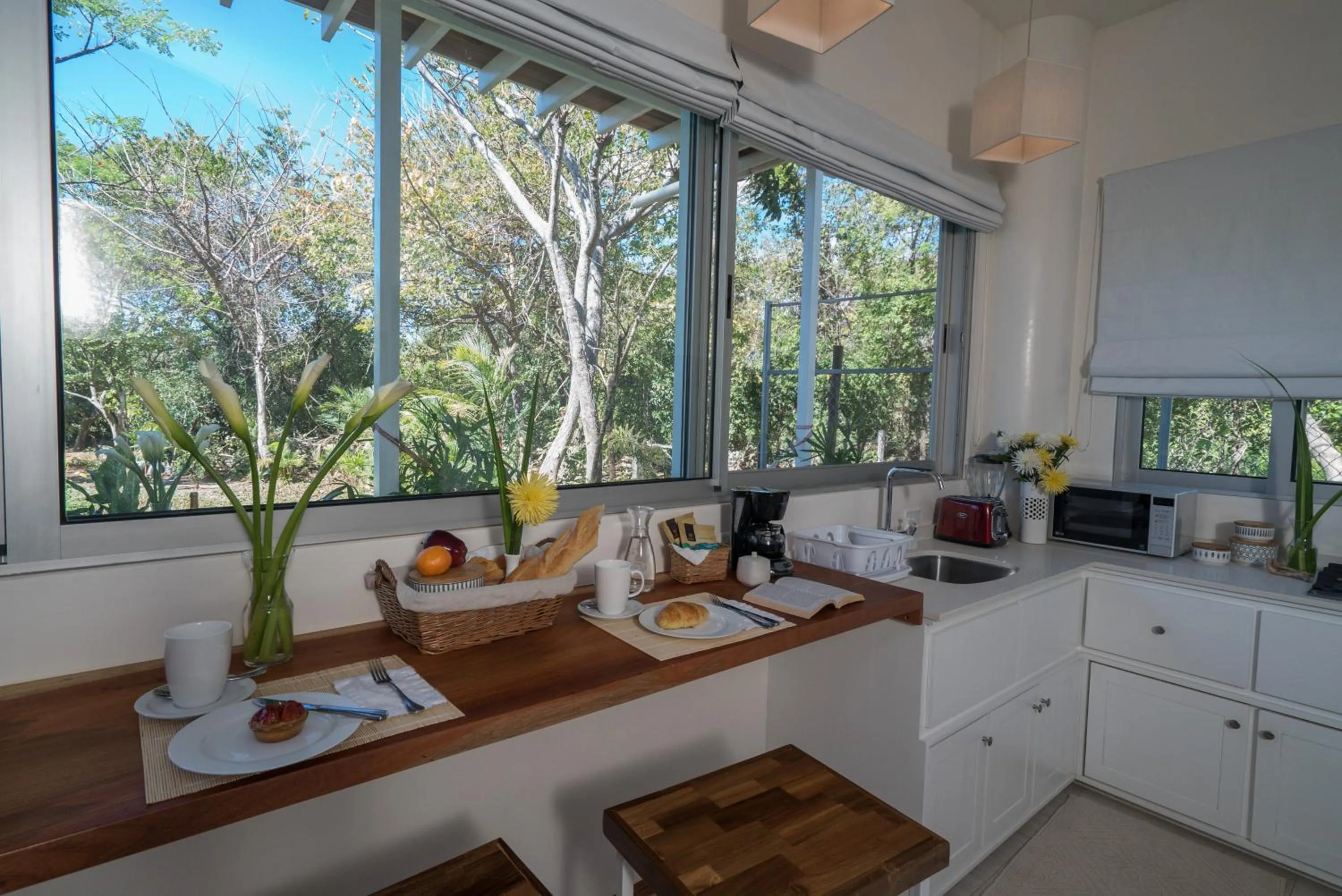 Kitchen or kitchenette in Moana Surf Resort