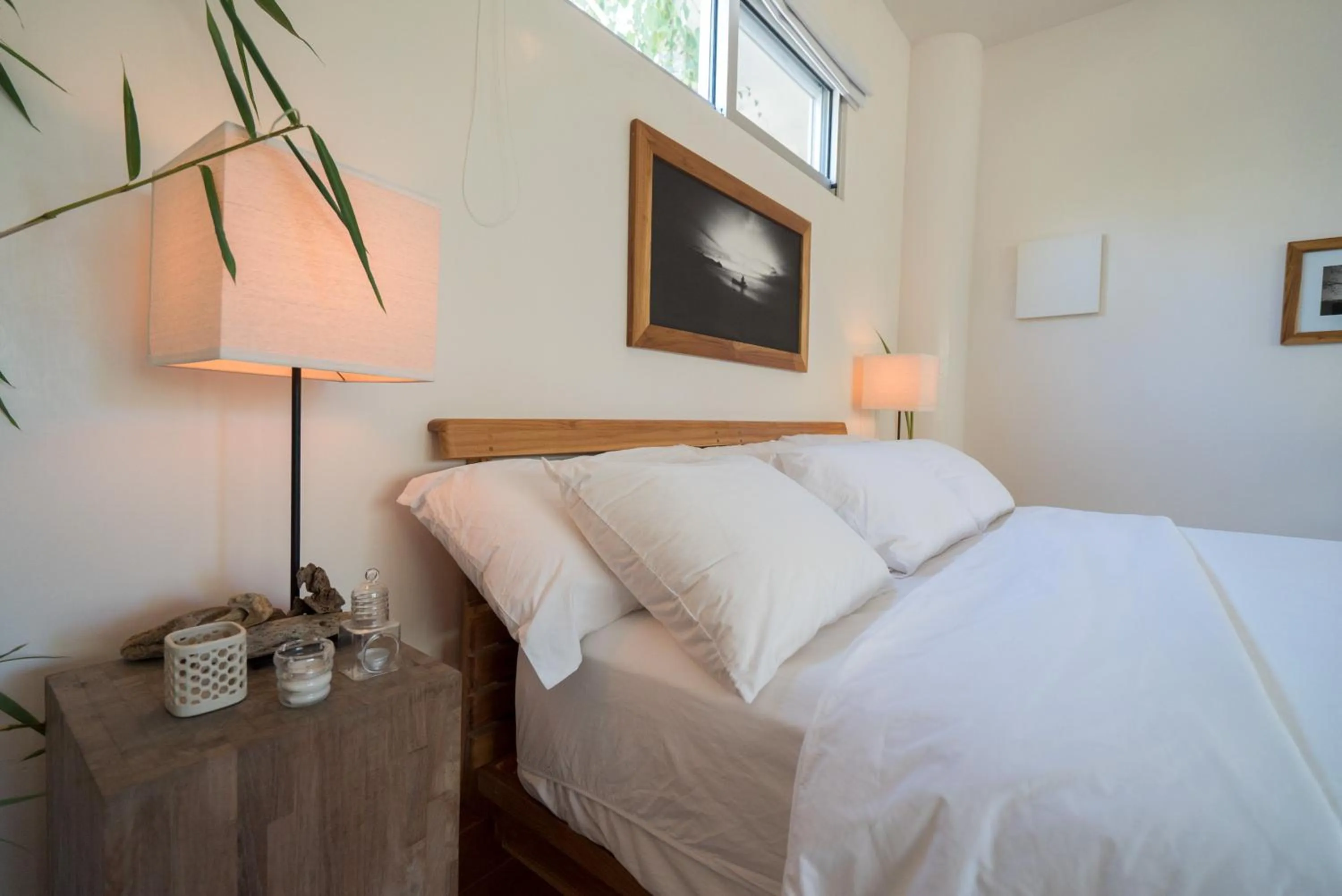 Decorative detail, Bed in Moana Surf Resort