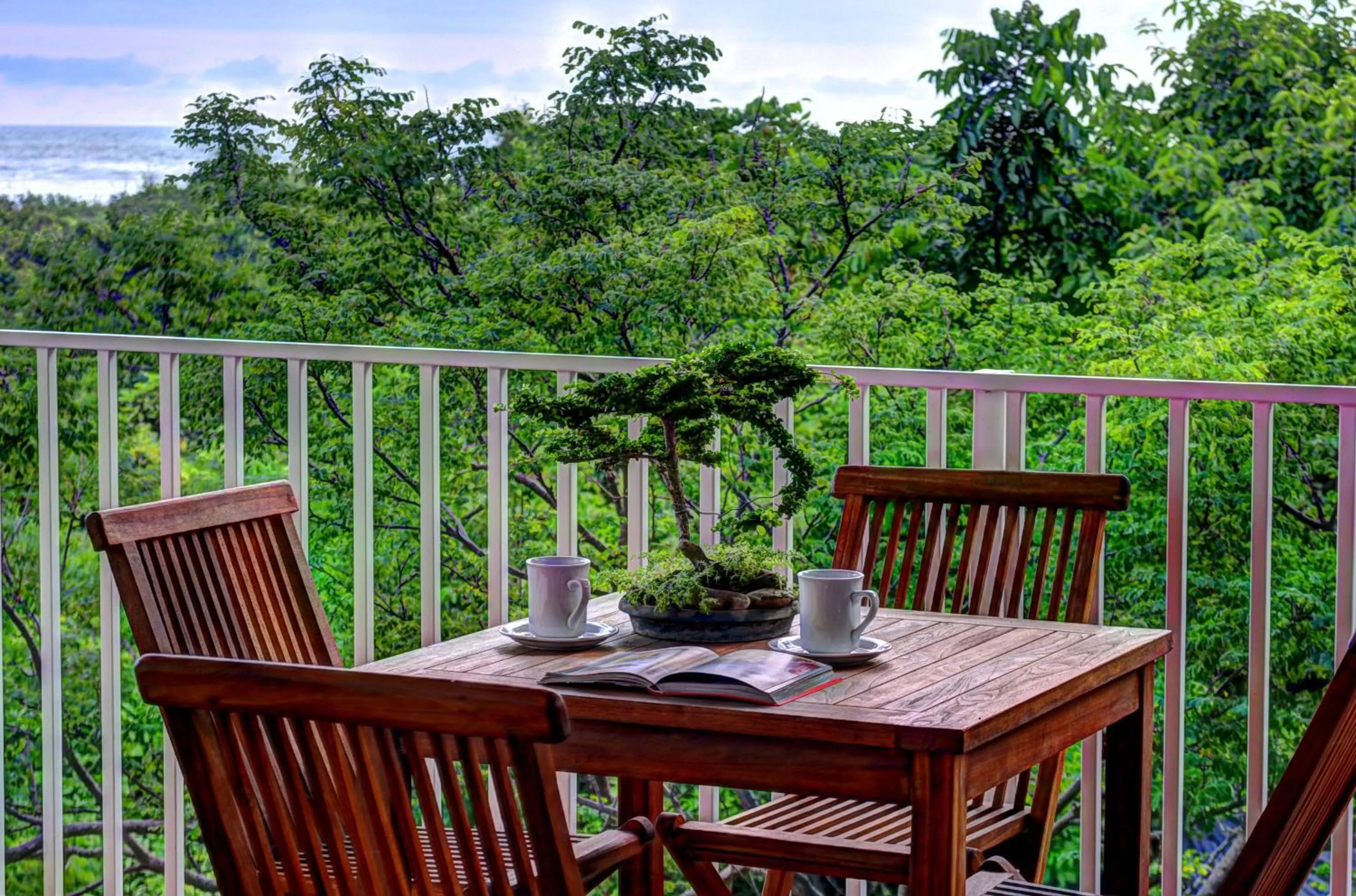 Balcony/Terrace in Moana Surf Resort