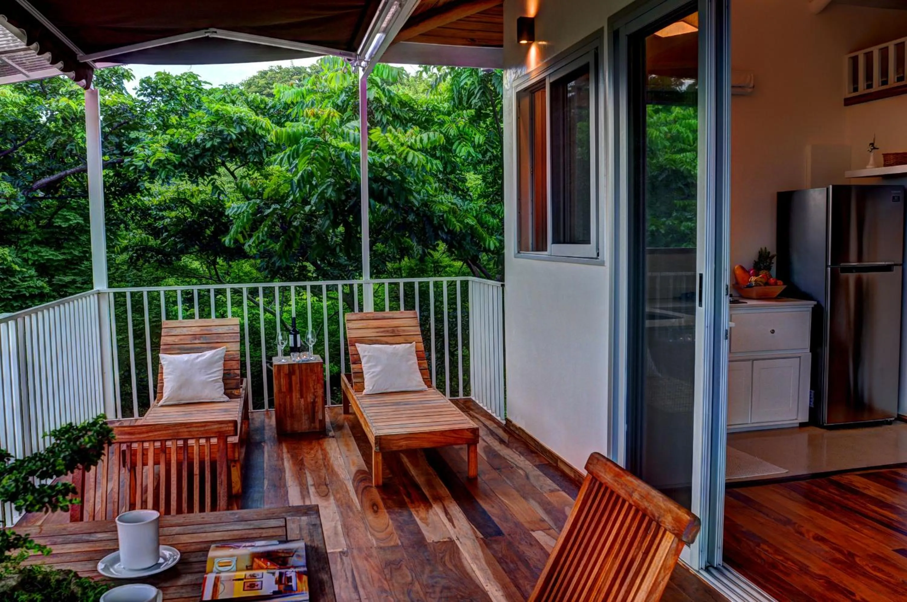 Balcony/Terrace in Moana Surf Resort