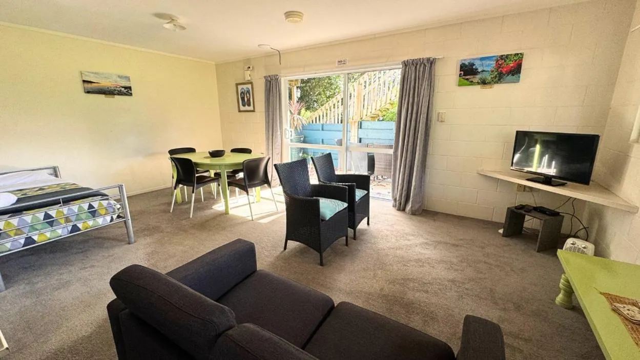 Living room in Bay of Islands Holiday Park