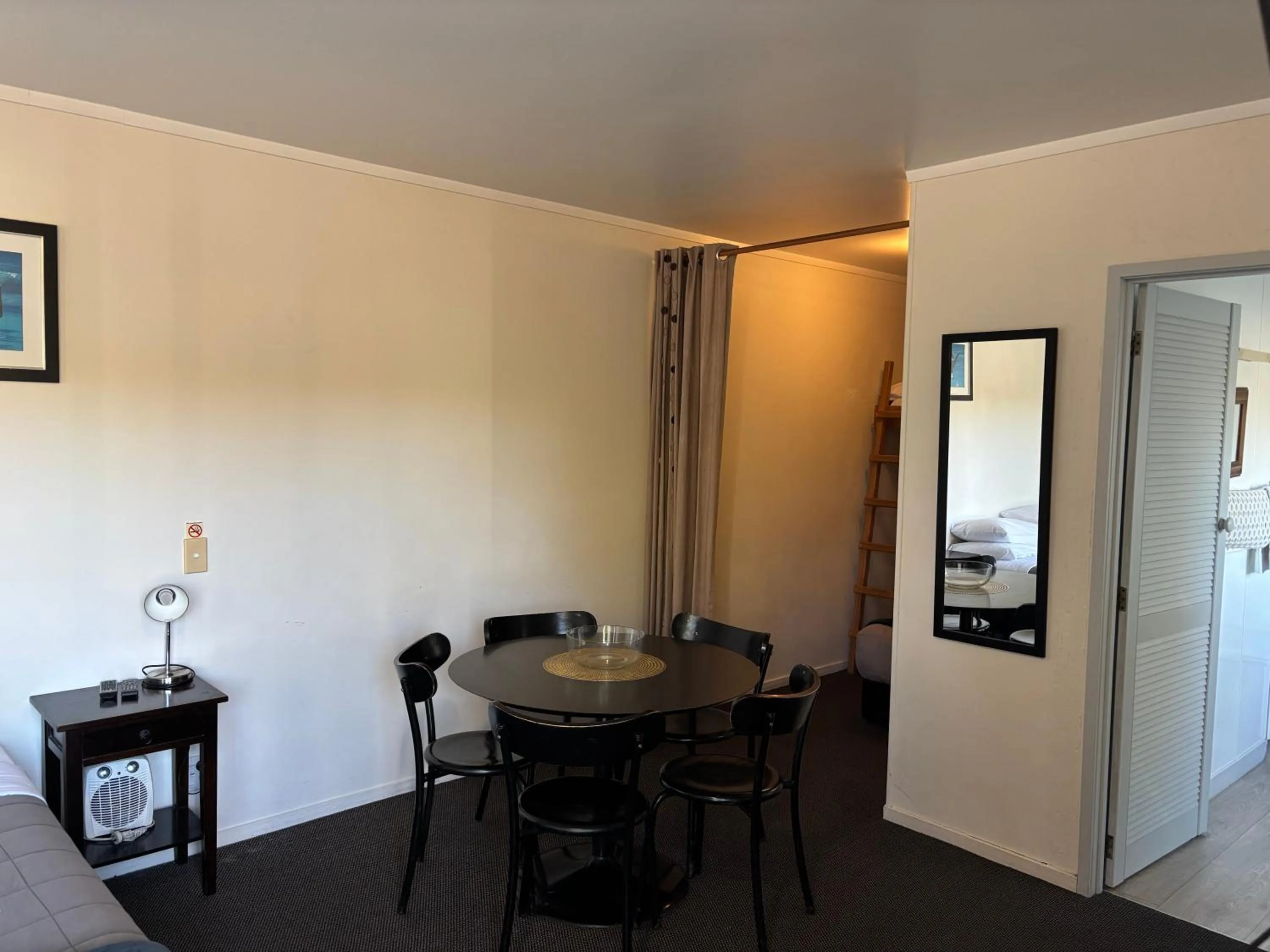 Dining area in Bay of Islands Holiday Park