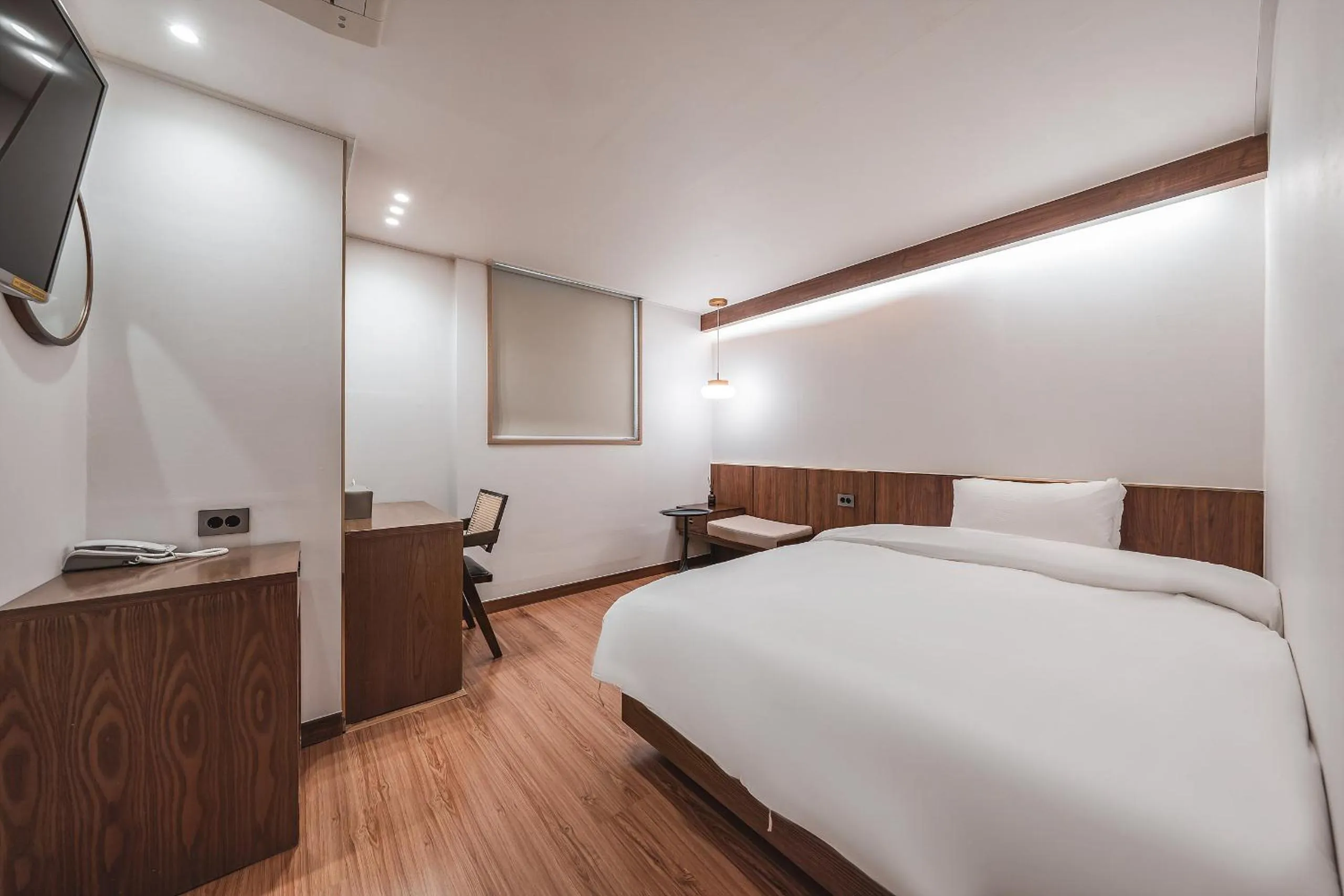 Bed in Gyeongju Hotel Gonggan