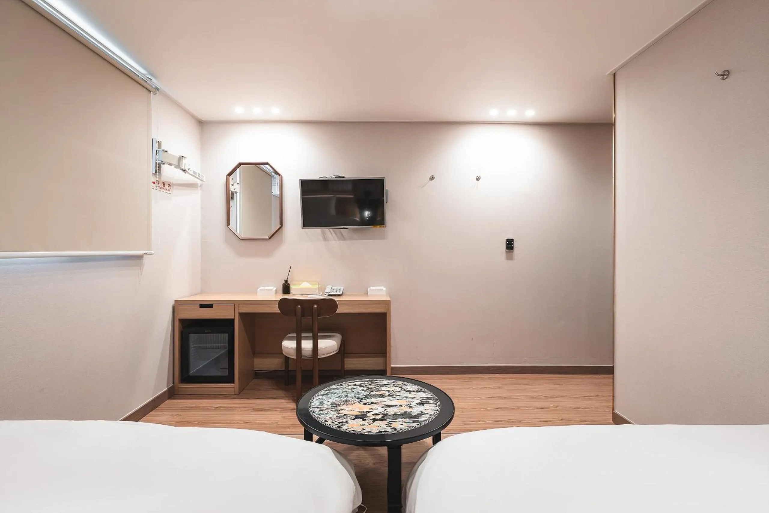 Bed in Gyeongju Hotel Gonggan