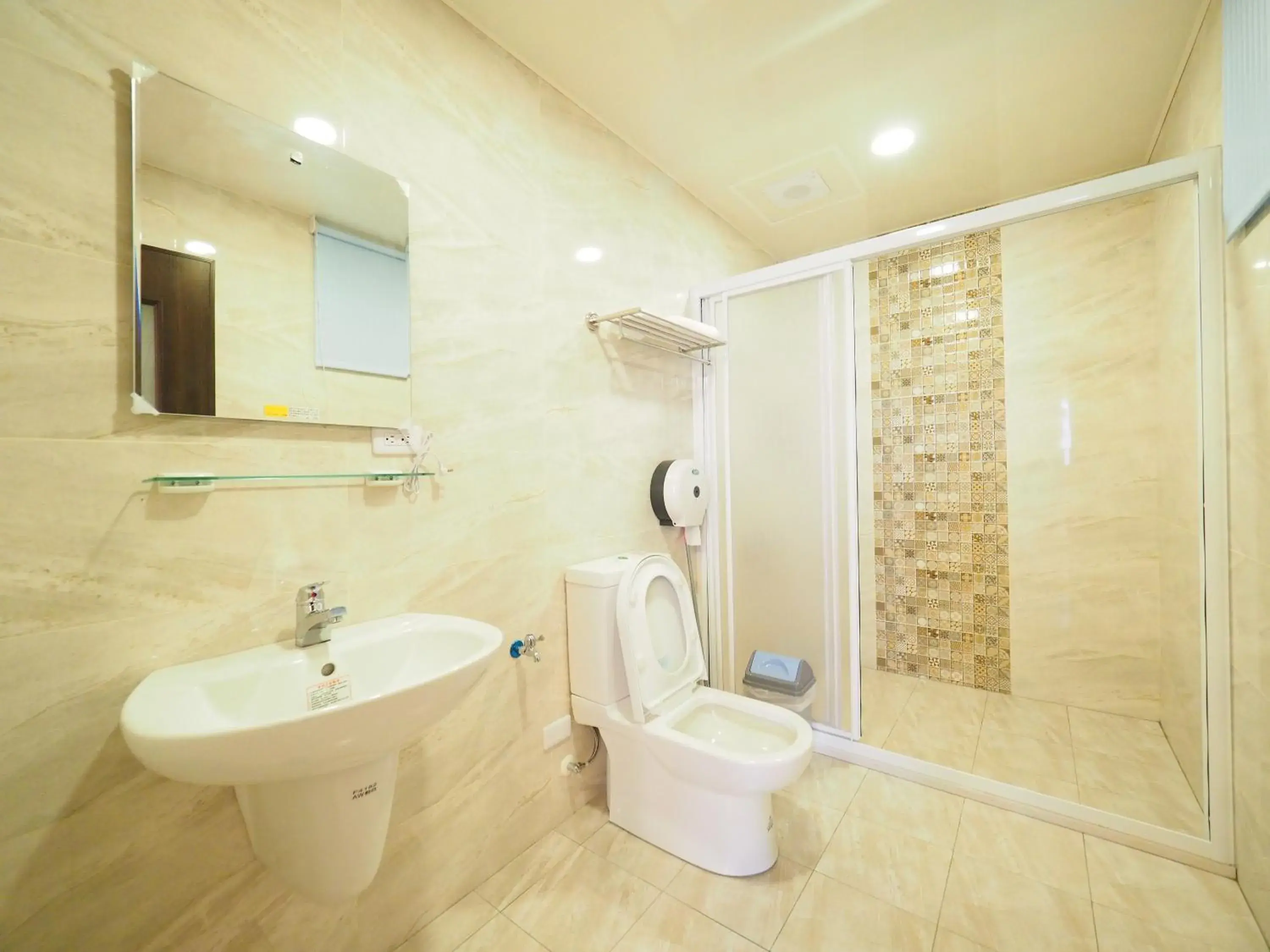 Family Room with Private Bathroom in Love and Peace B&B Family Room with Private Bathroom in Love and Peace B&B