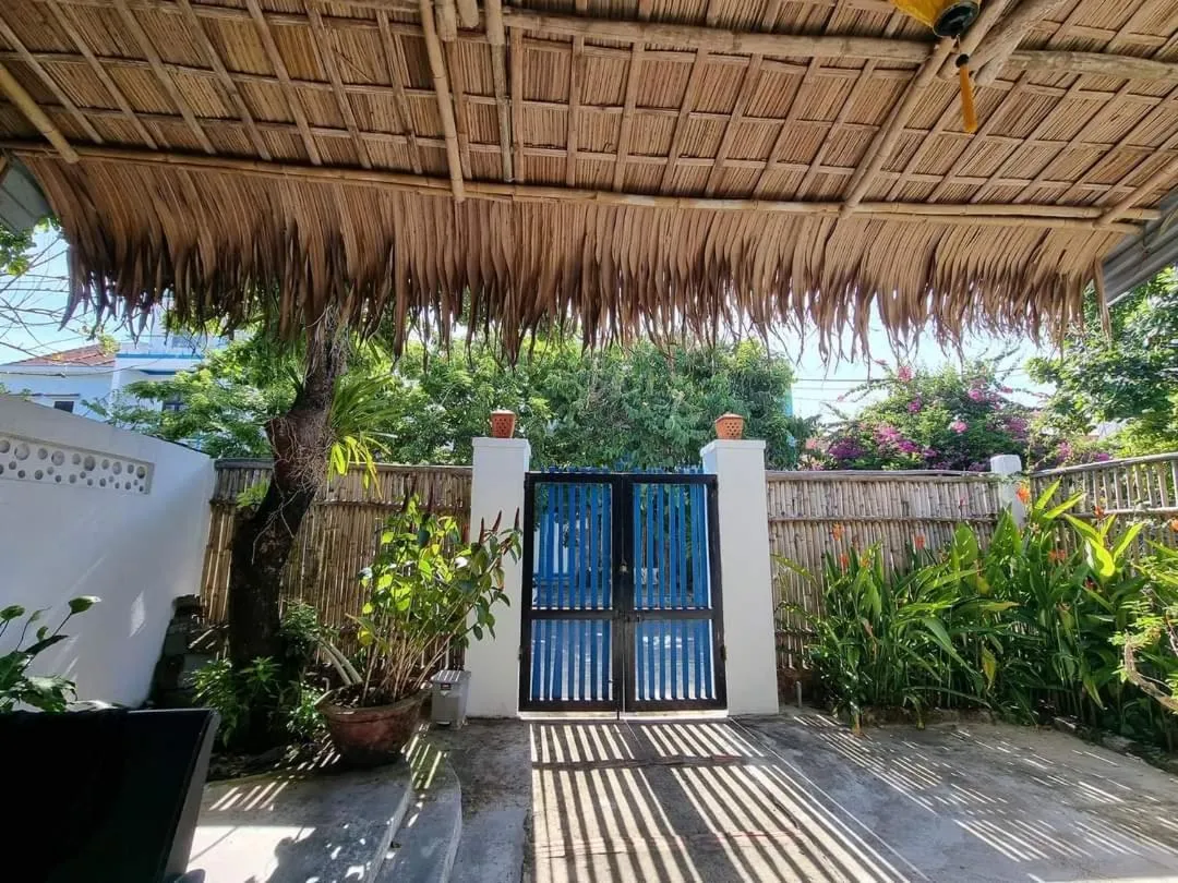 Cashew Tree Bungalow