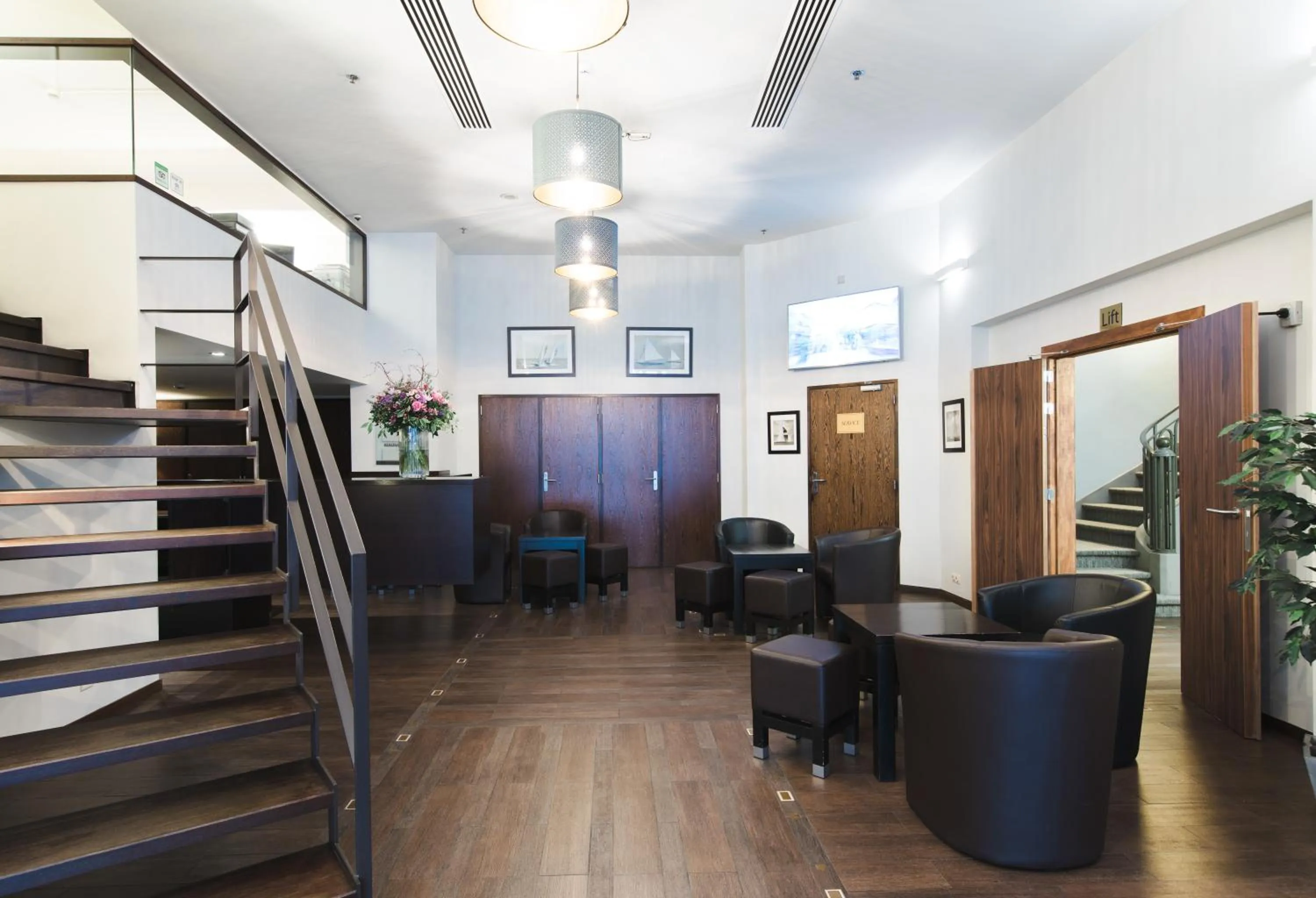 Lobby or reception in Hotel Chambord