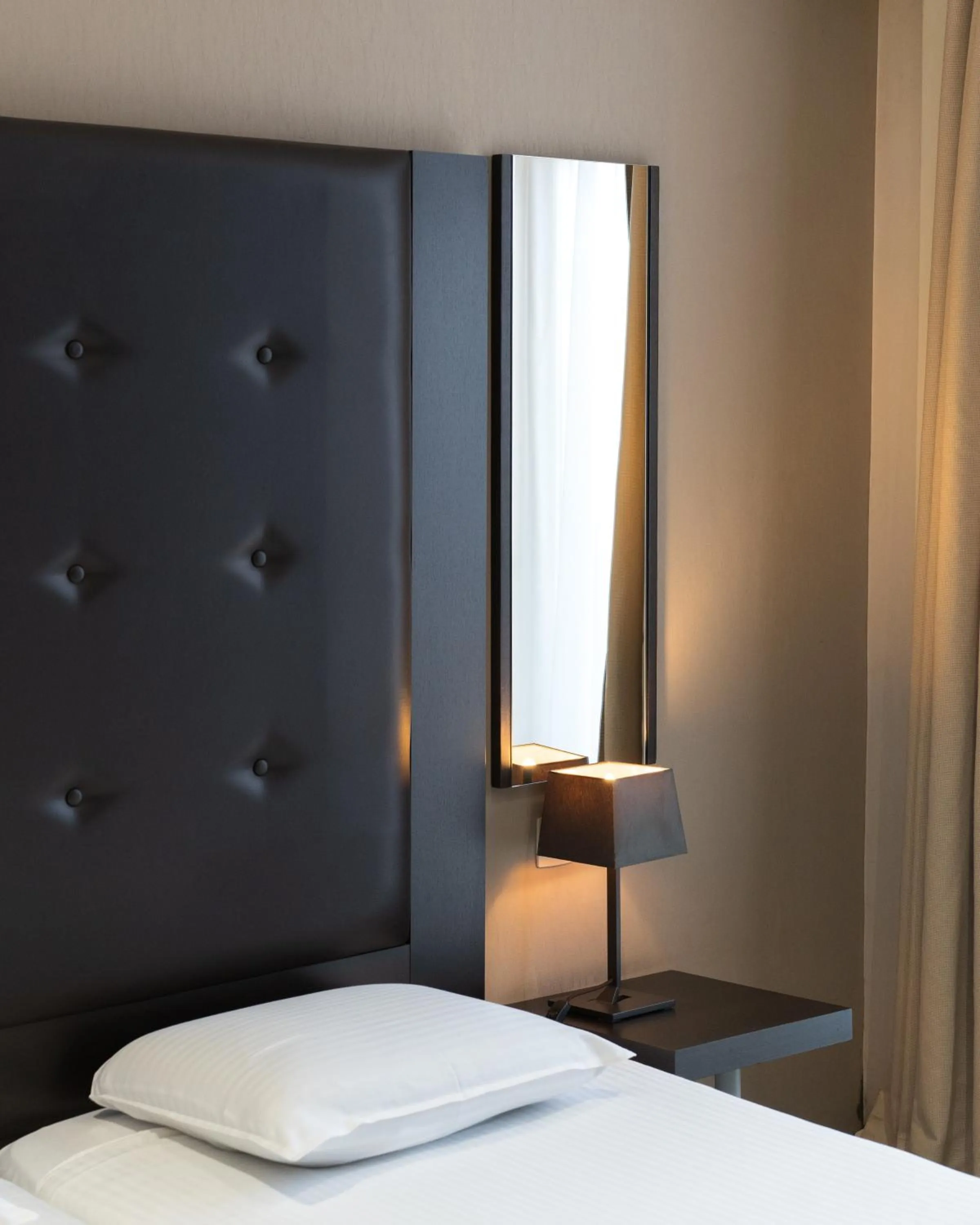 Bed in Hotel Chambord