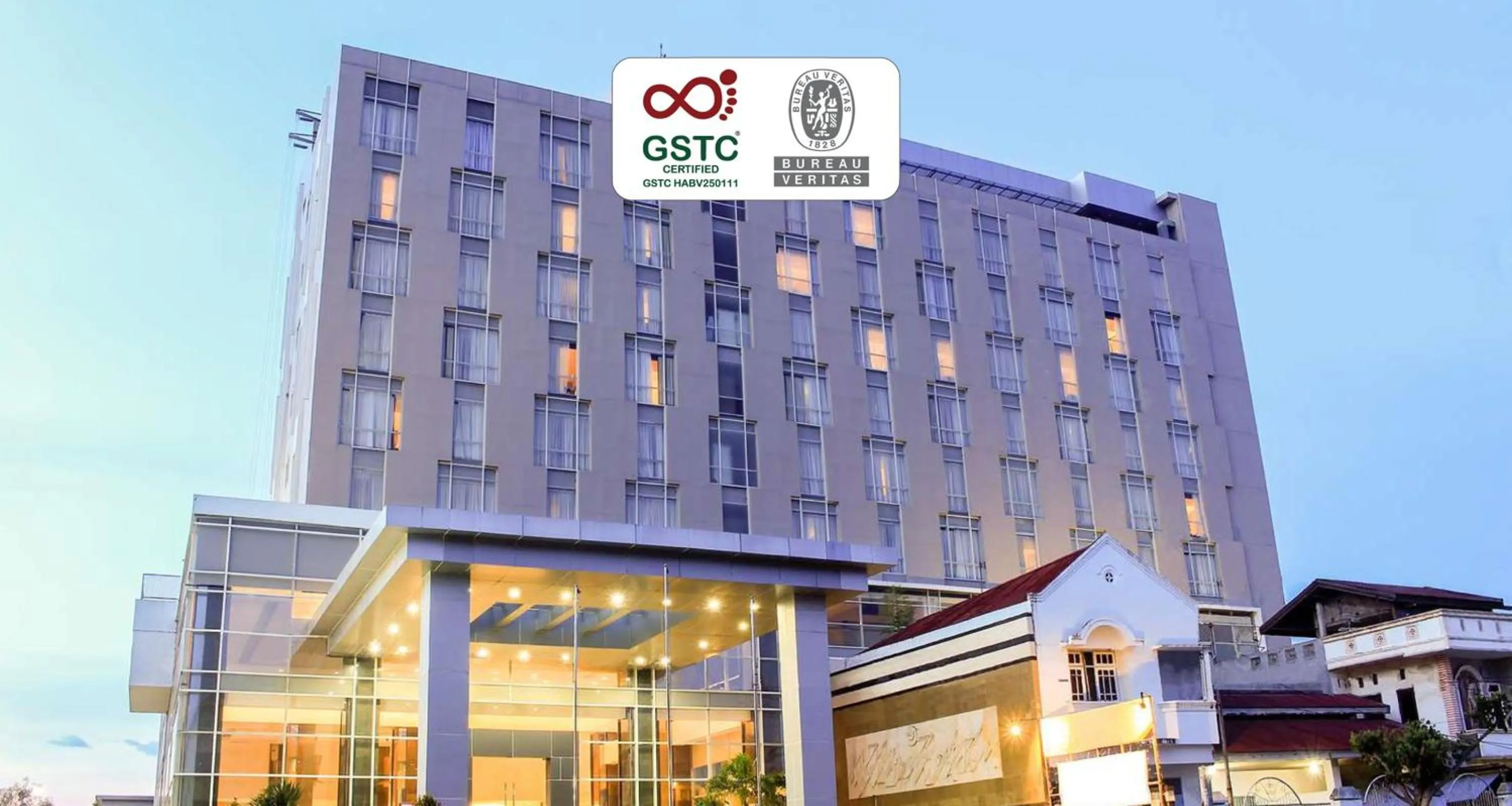 Property building in Best Western Plus Coco Palu